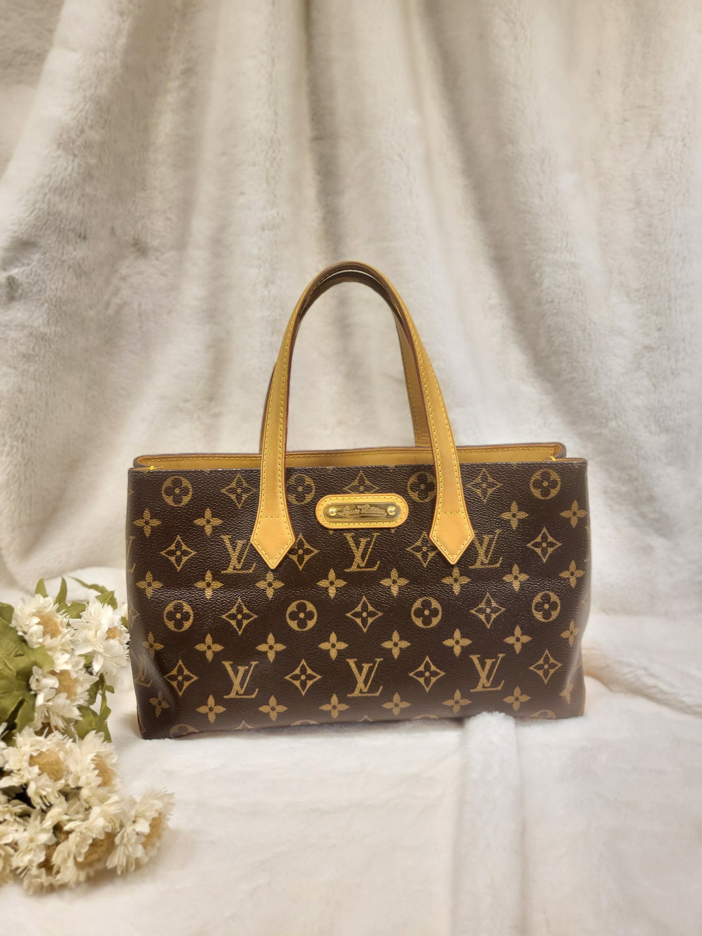 Authentic pre-owned Louis Vuitton Wilshire pm