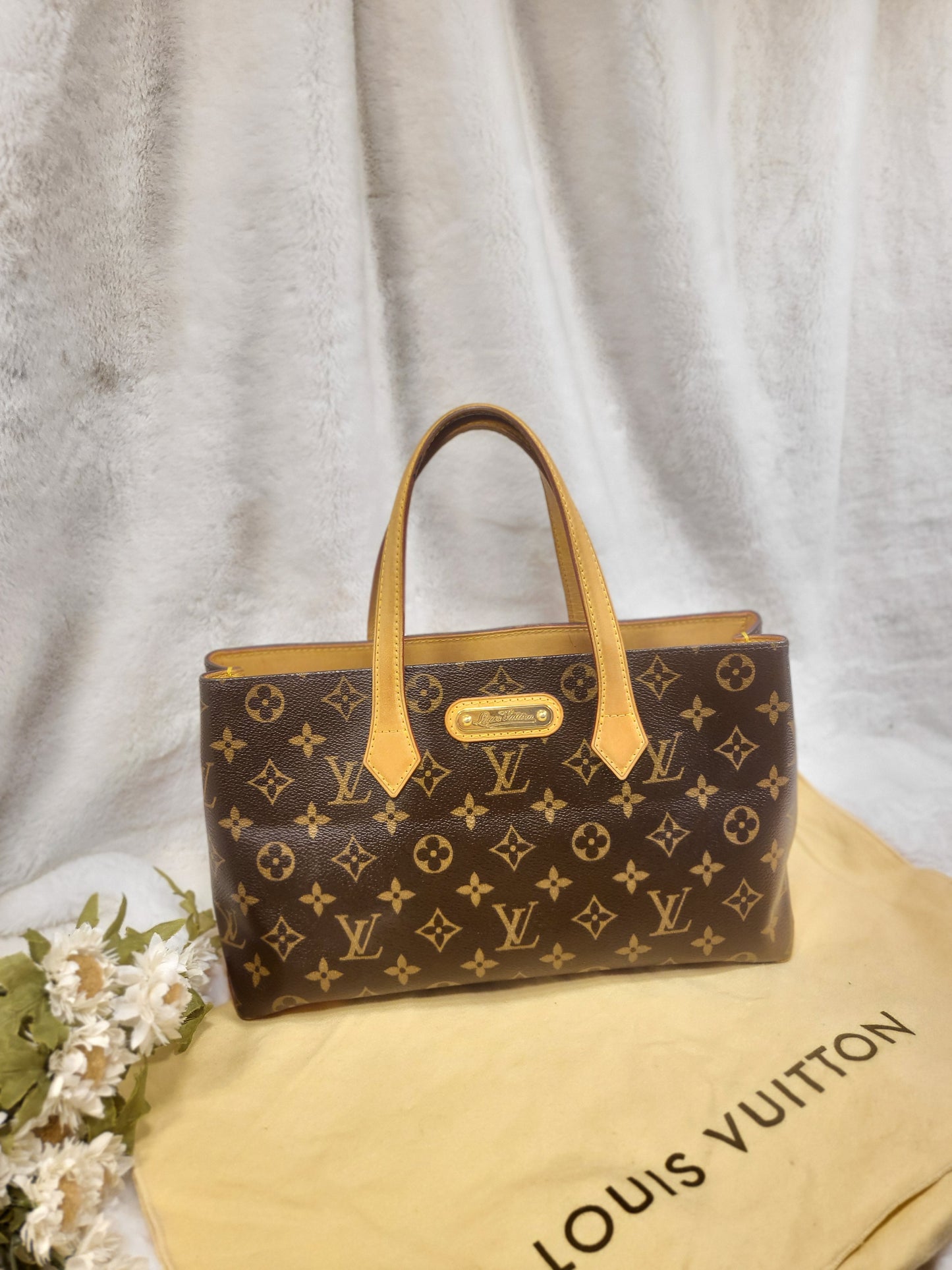 Authentic pre-owned Louis Vuitton Wilshire pm