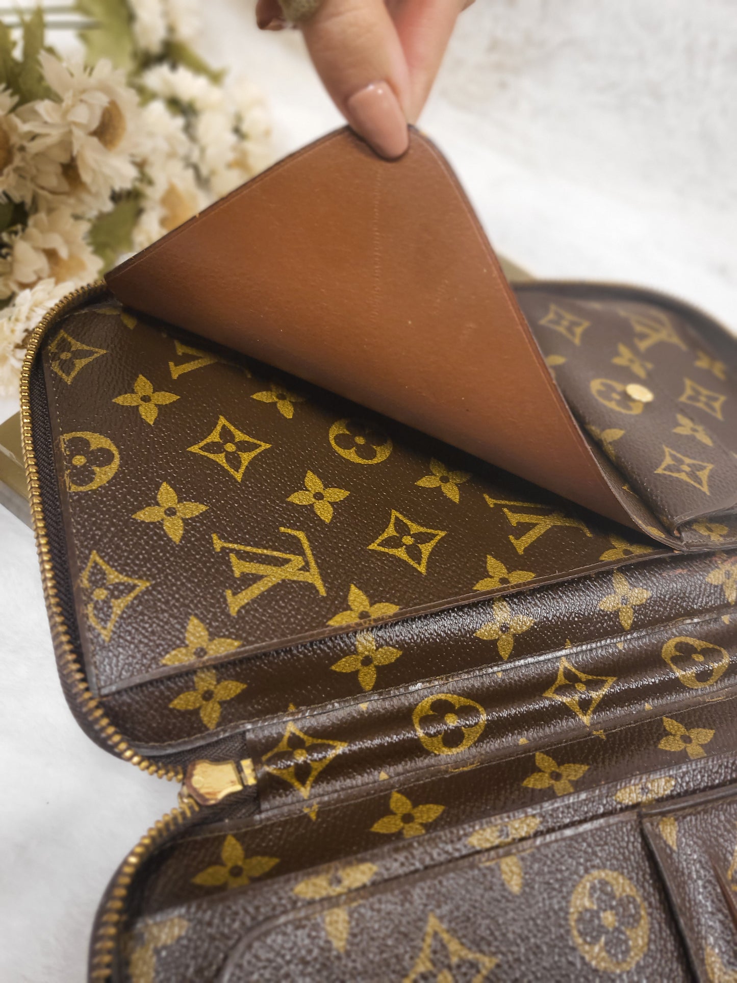 Authentic pre-owned Louis Vuitton de Voyage Travel organizer