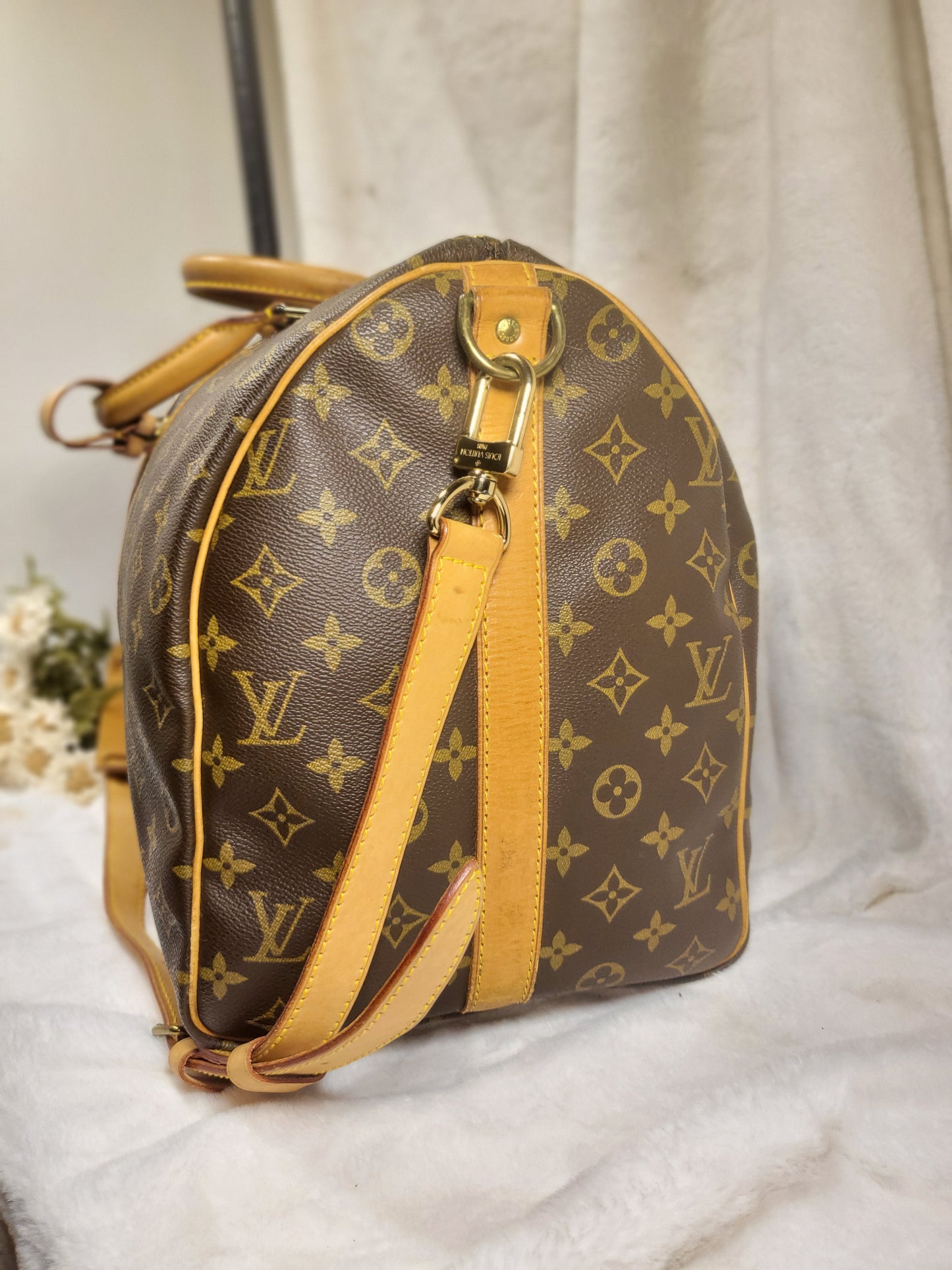 Authentic pre-owned Louis Vuitton Keepall 50 bandoliere travel luggage bag