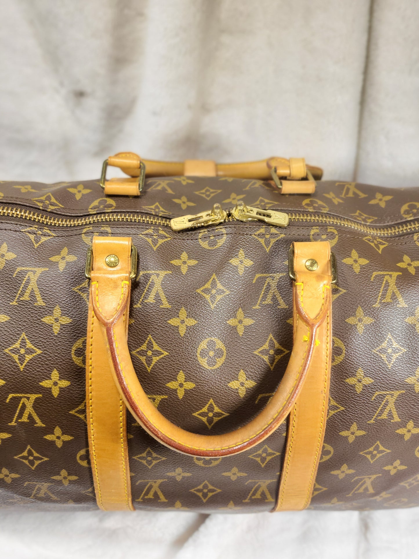 Authentic pre-owned Louis Vuitton Keepall 50 bandoliere travel luggage bag