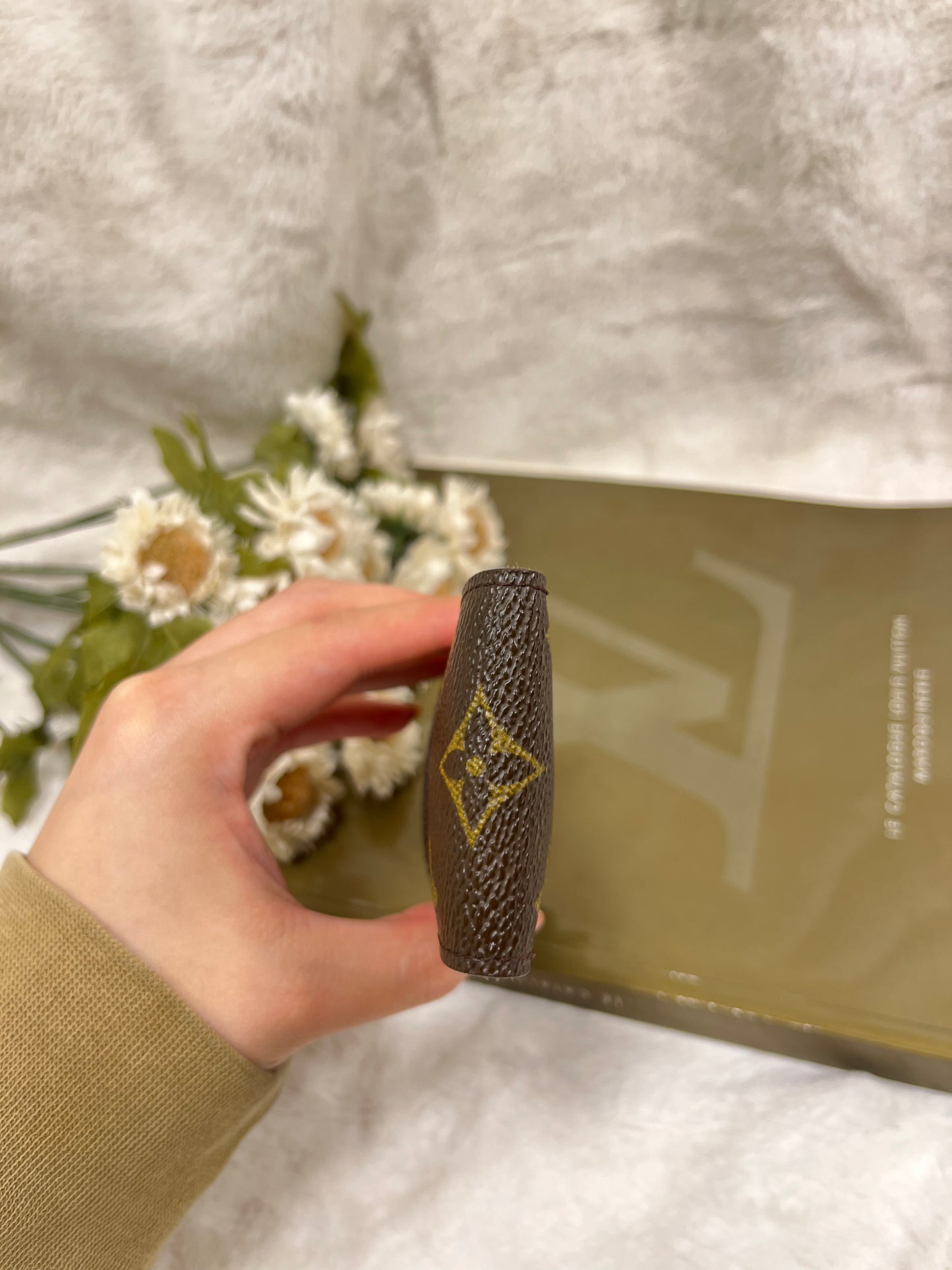 Authentic pre-owned Louis Vuitton pen/glasses case