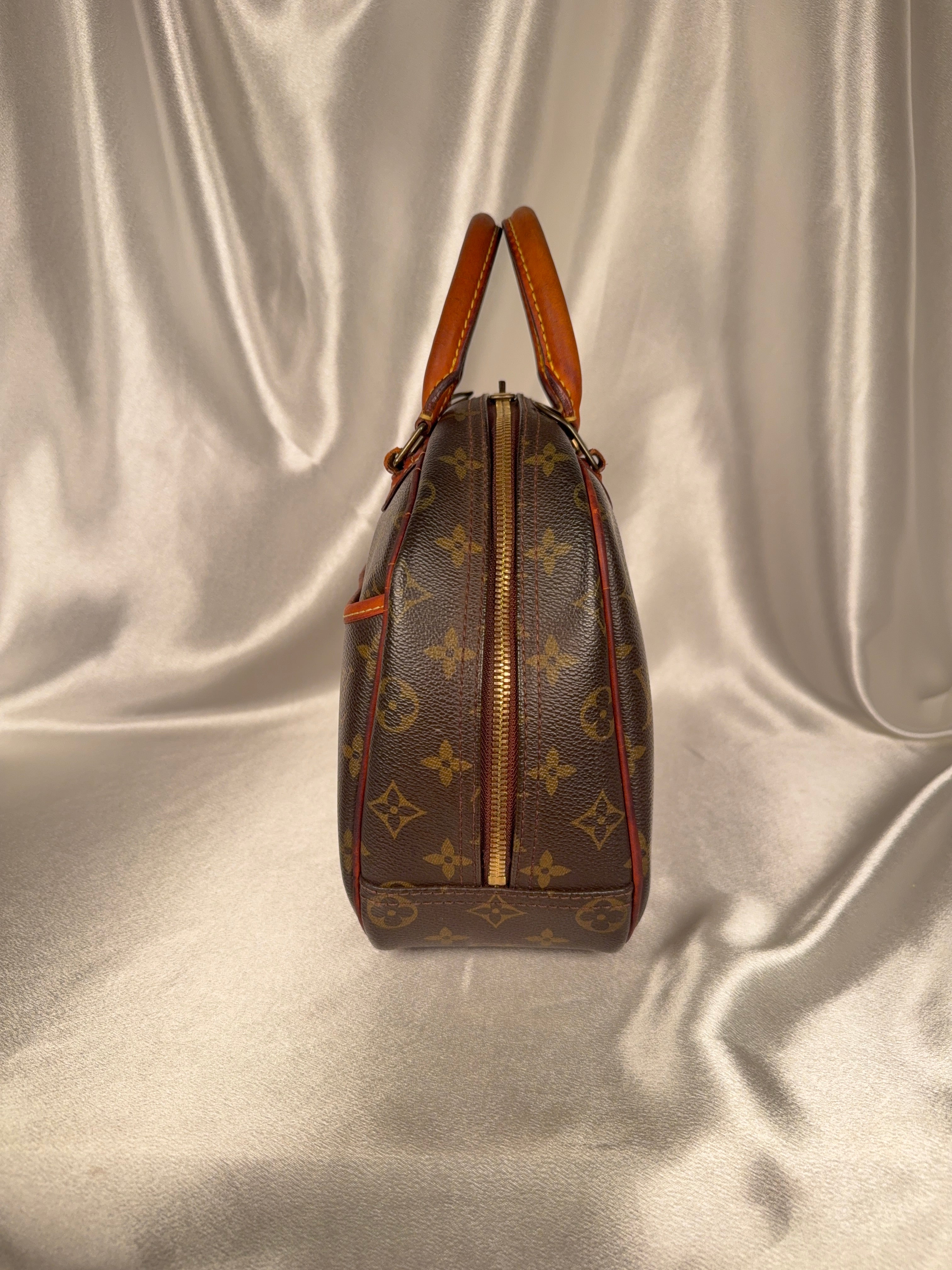 Louis Vuitton Trouville bag – Little Bean Vintage
