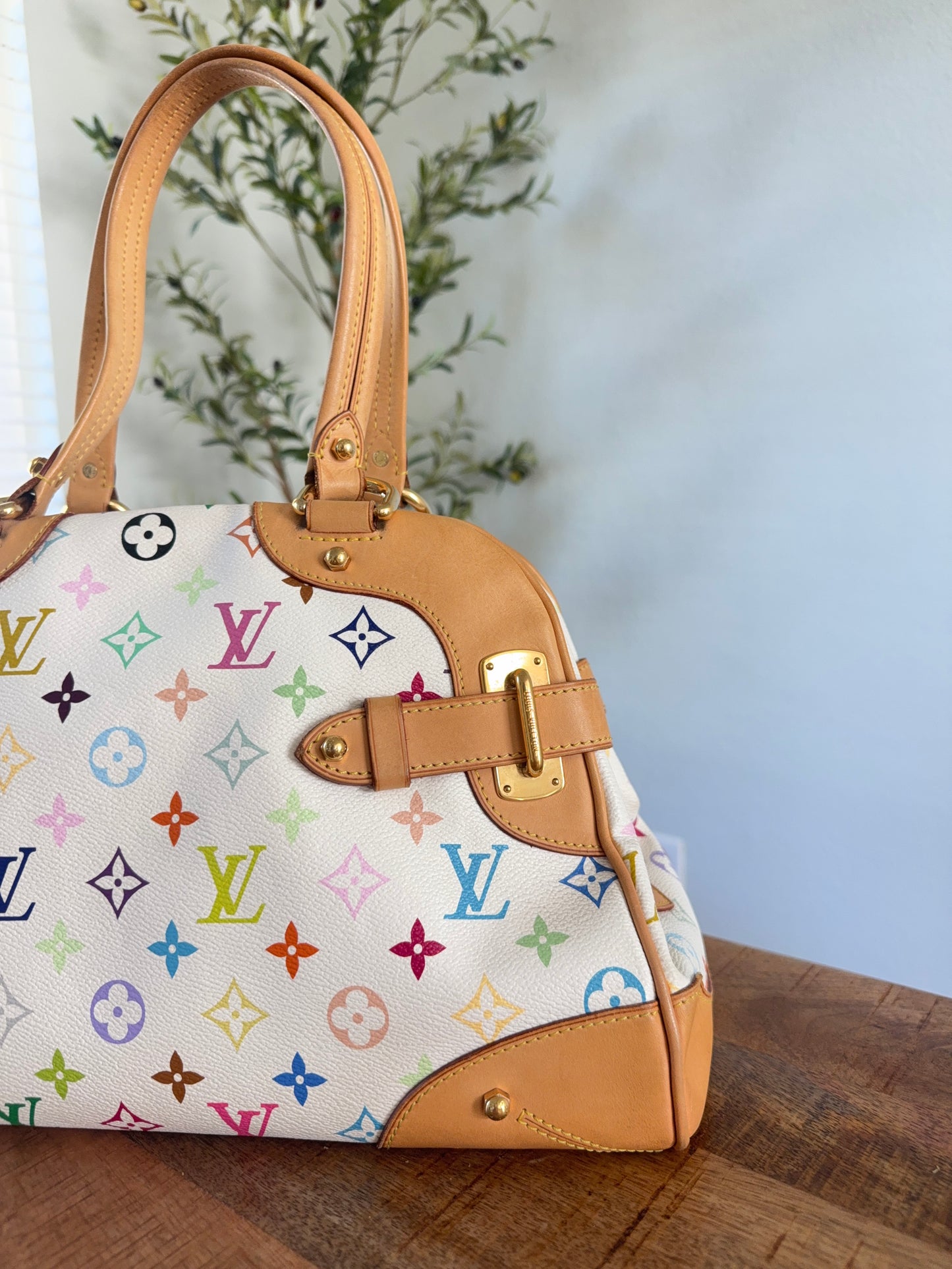Louis Vuitton Claudia