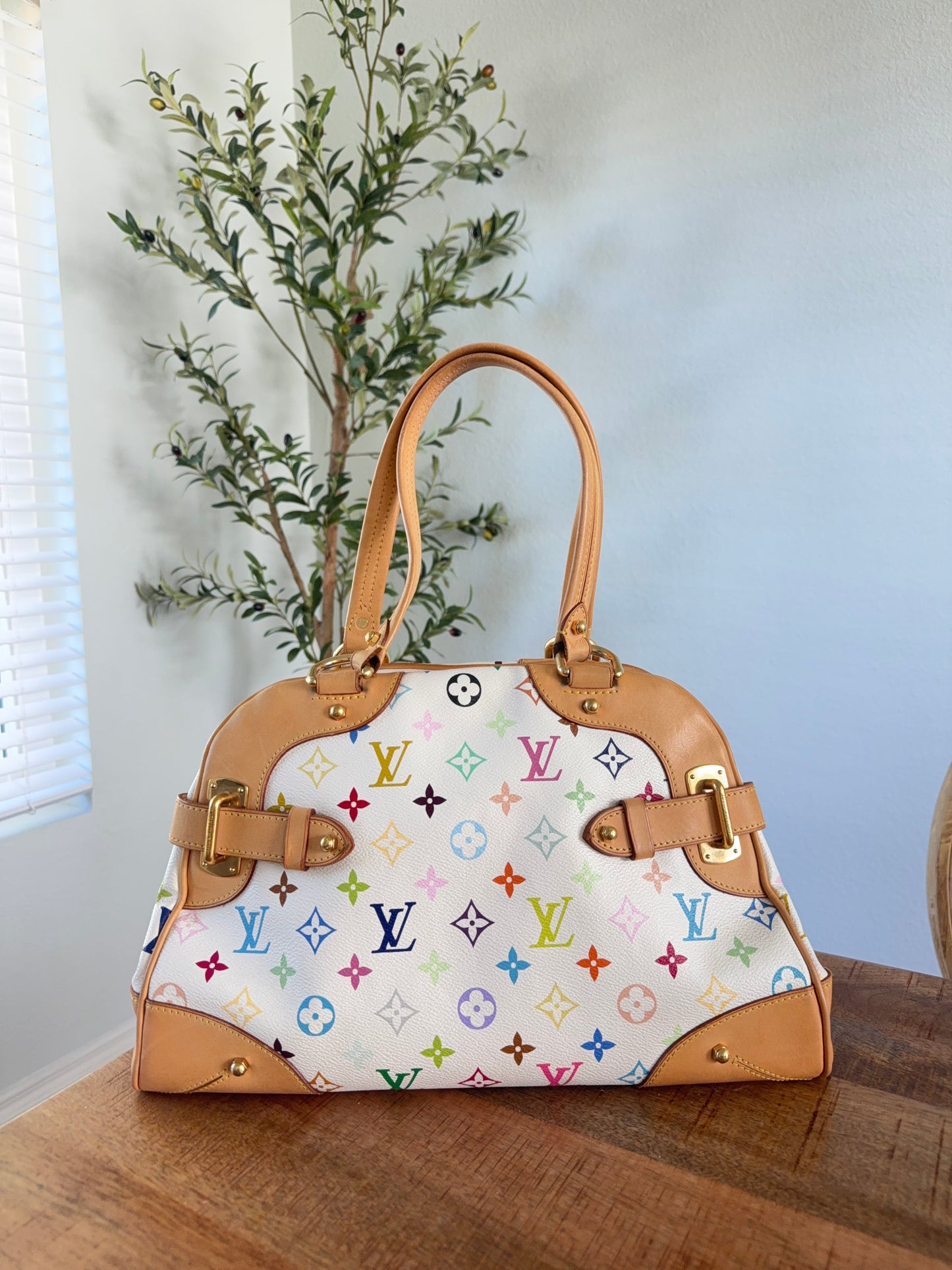 Louis Vuitton Claudia