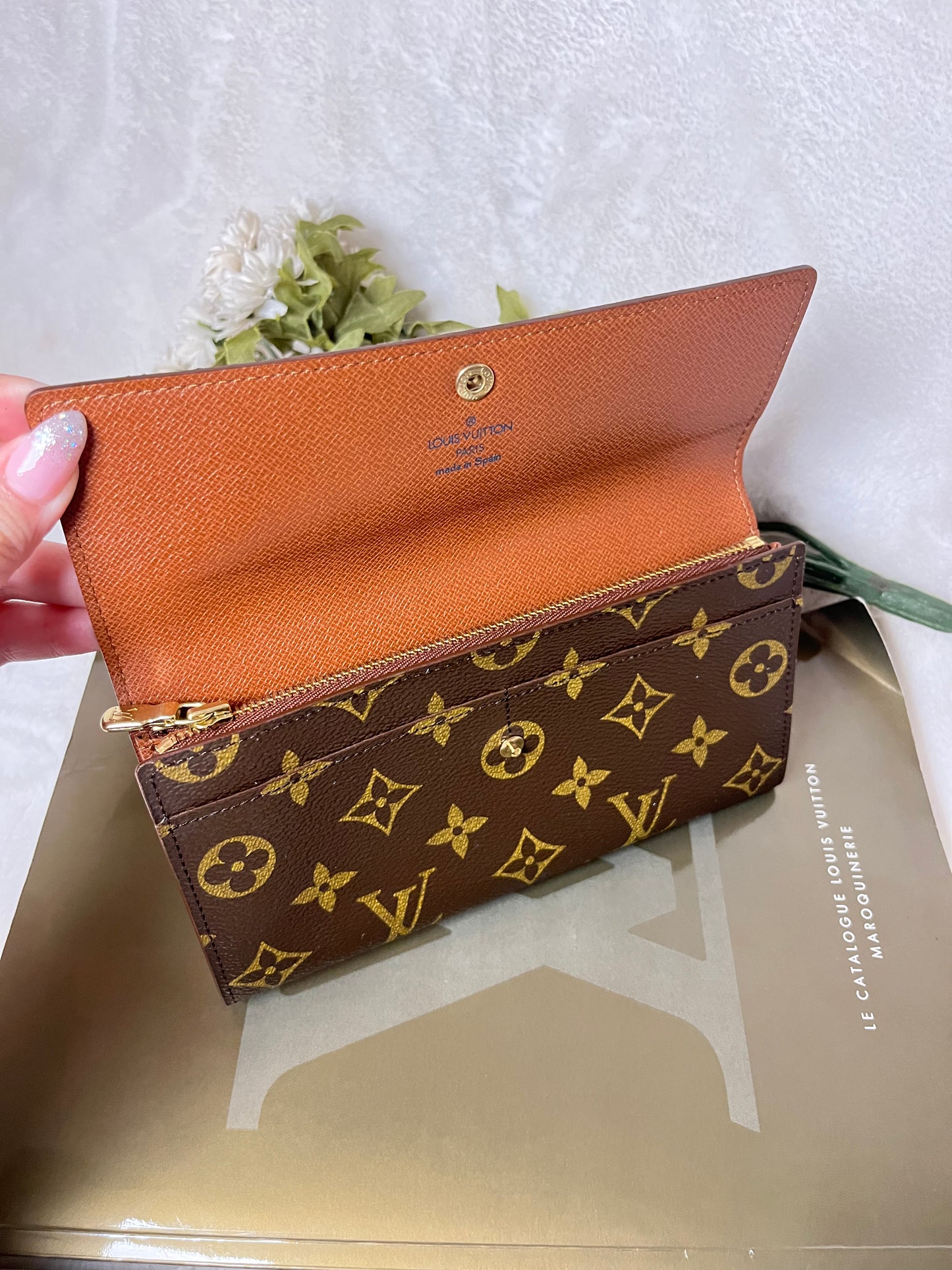 Authentic pre-owned Louis Vuitton Sarah Wallet