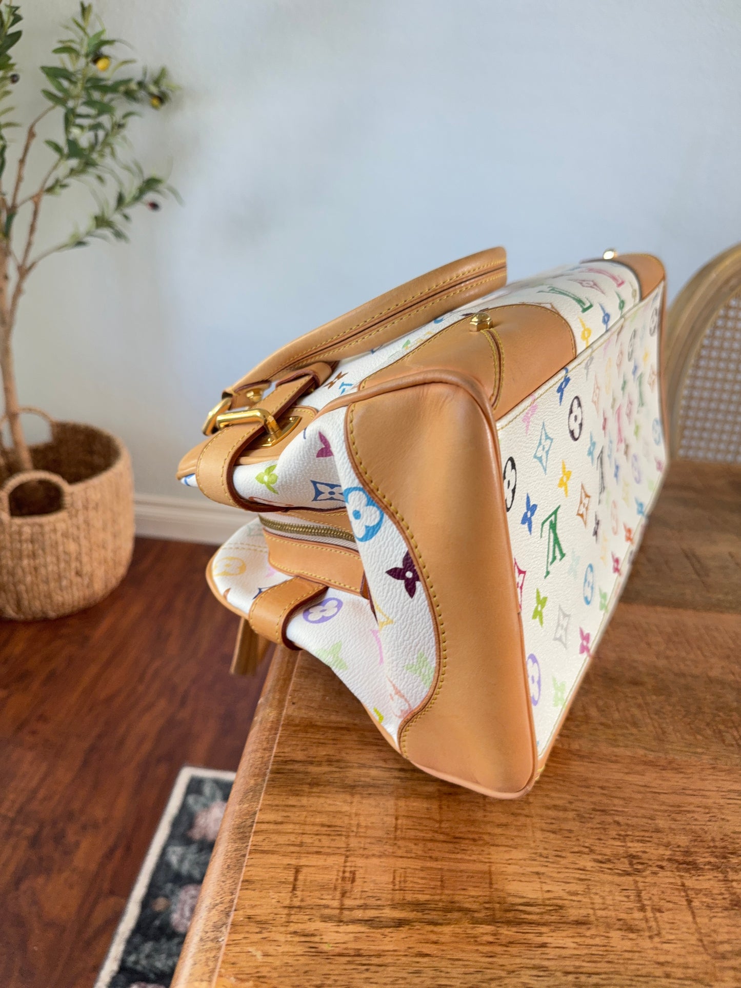 Louis Vuitton Claudia