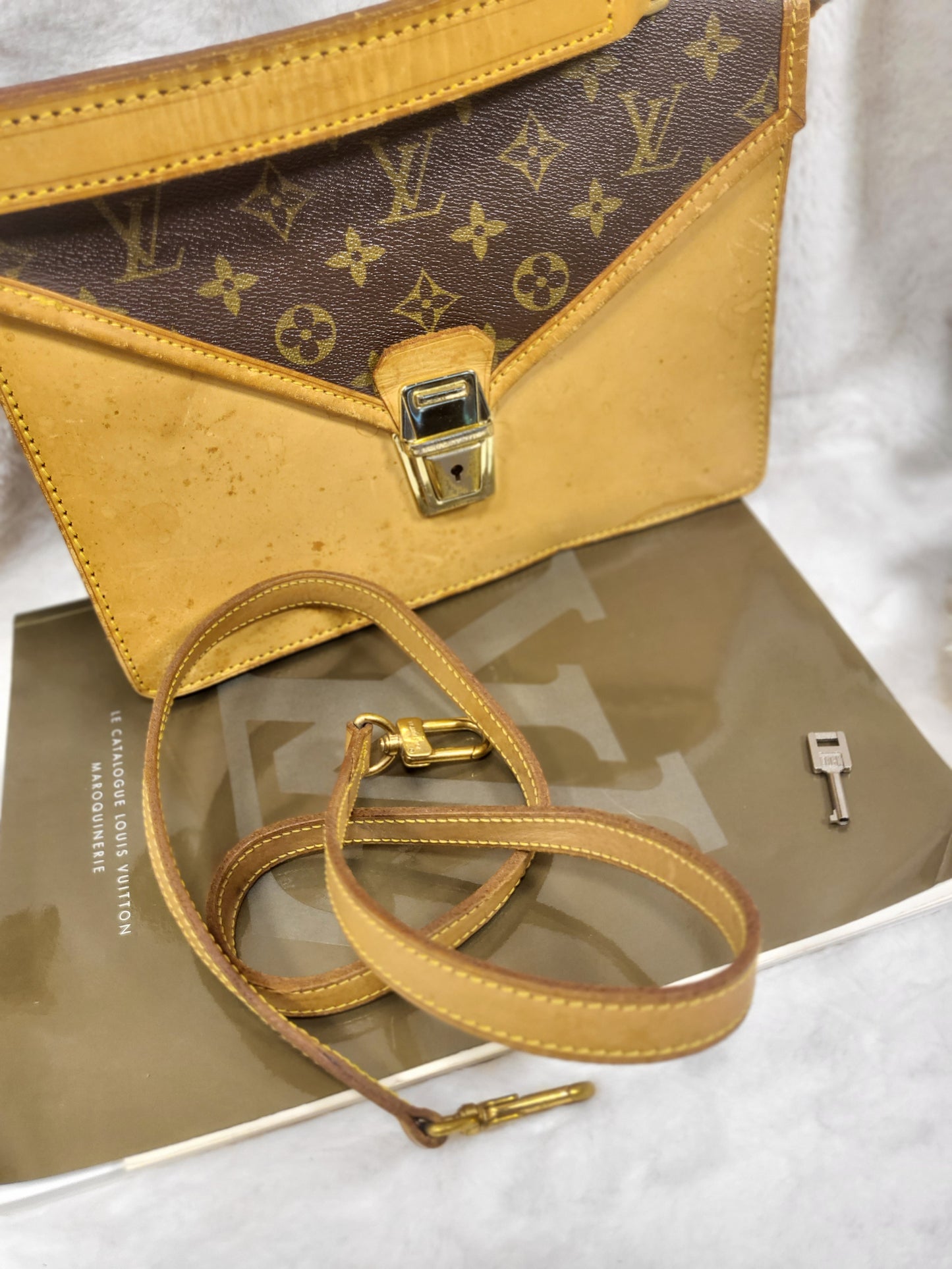 Authentic pre-owned Louis Vuitton sac biface calfskin hinomoto limited edition crossbody shoulder bag