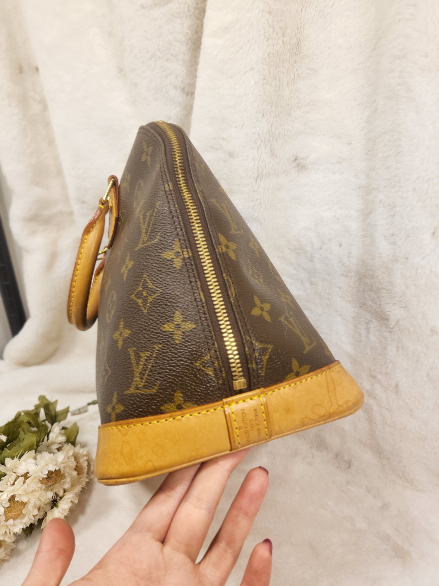 Authentic pre-owned Louis Vuitton Alma pm