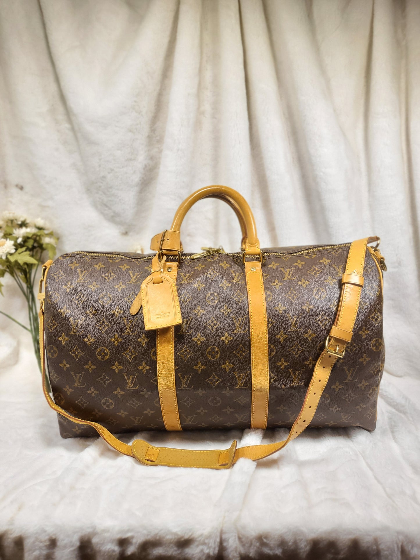 Authentic pre-owned Louis Vuitton Keepall 50 bandoliere travel luggage bag