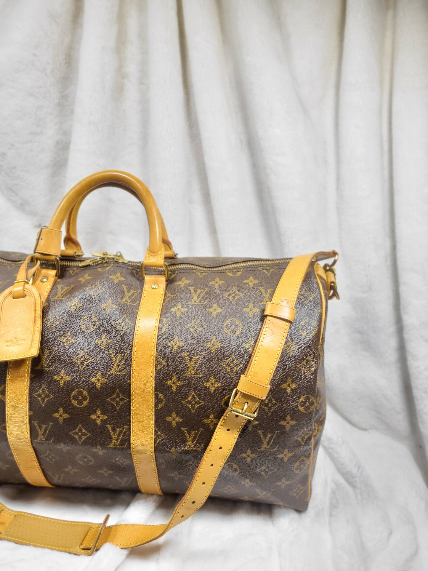 Authentic pre-owned Louis Vuitton Keepall 50 bandoliere travel luggage bag