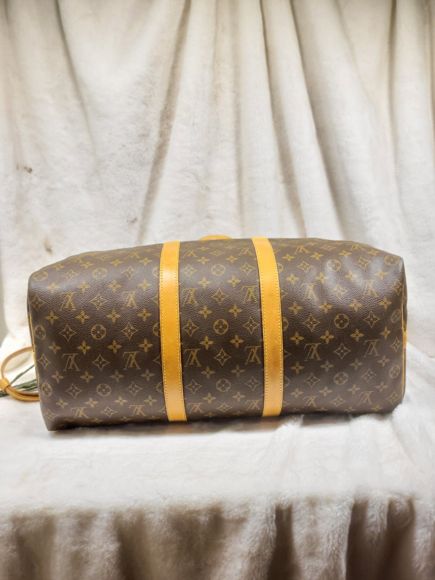 Authentic pre-owned Louis Vuitton Keepall 50 bandoliere travel luggage bag