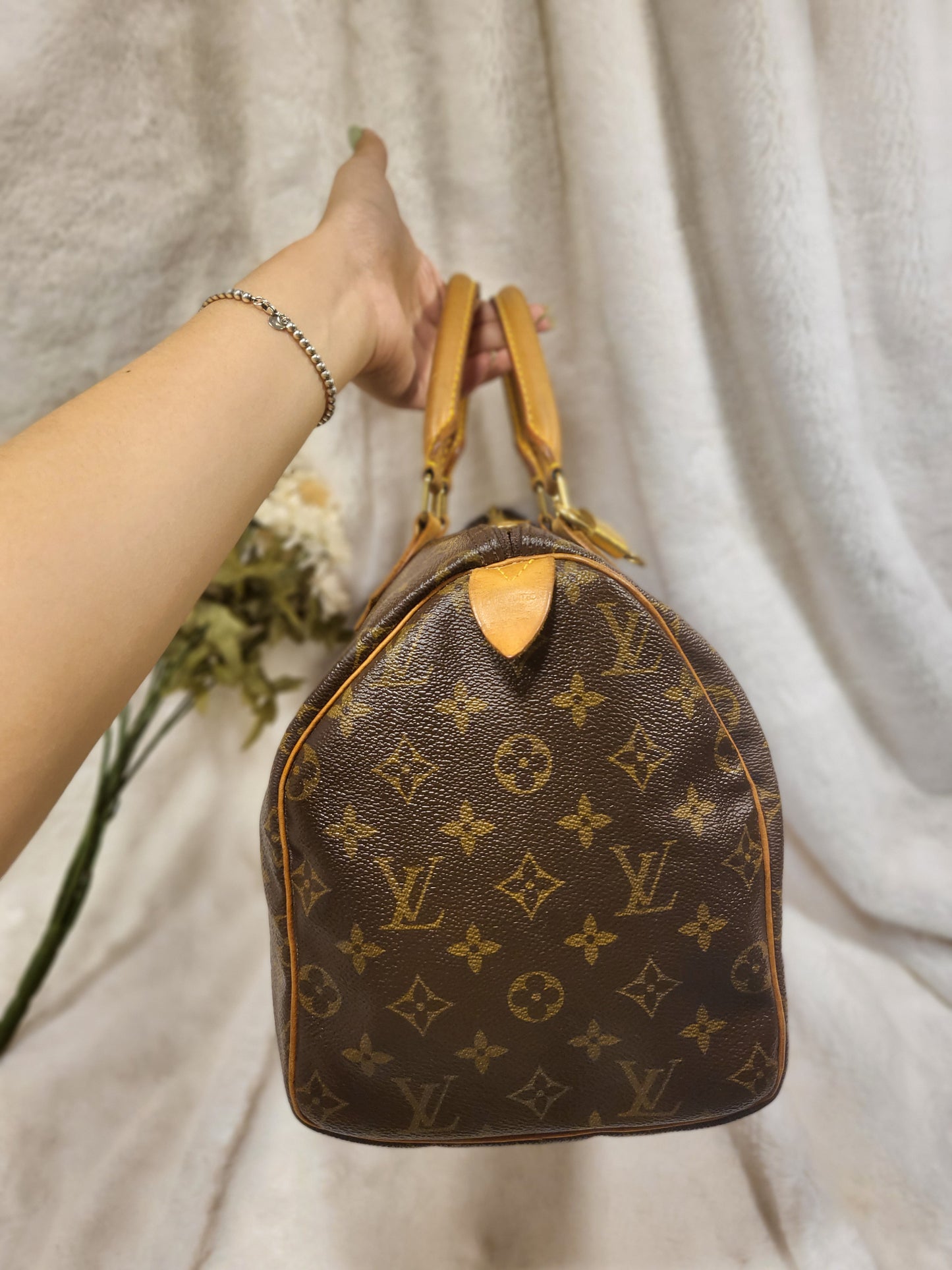 Authentic pre-owned Louis Vuitton Speedy 30