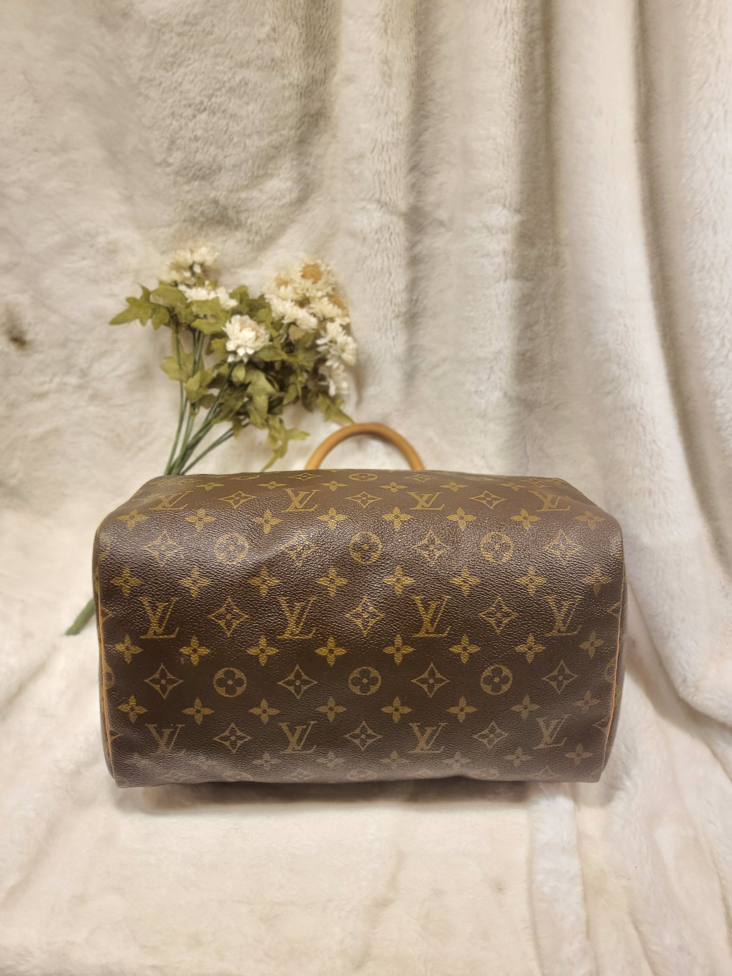 Authentic pre-owned Louis Vuitton Speedy 30