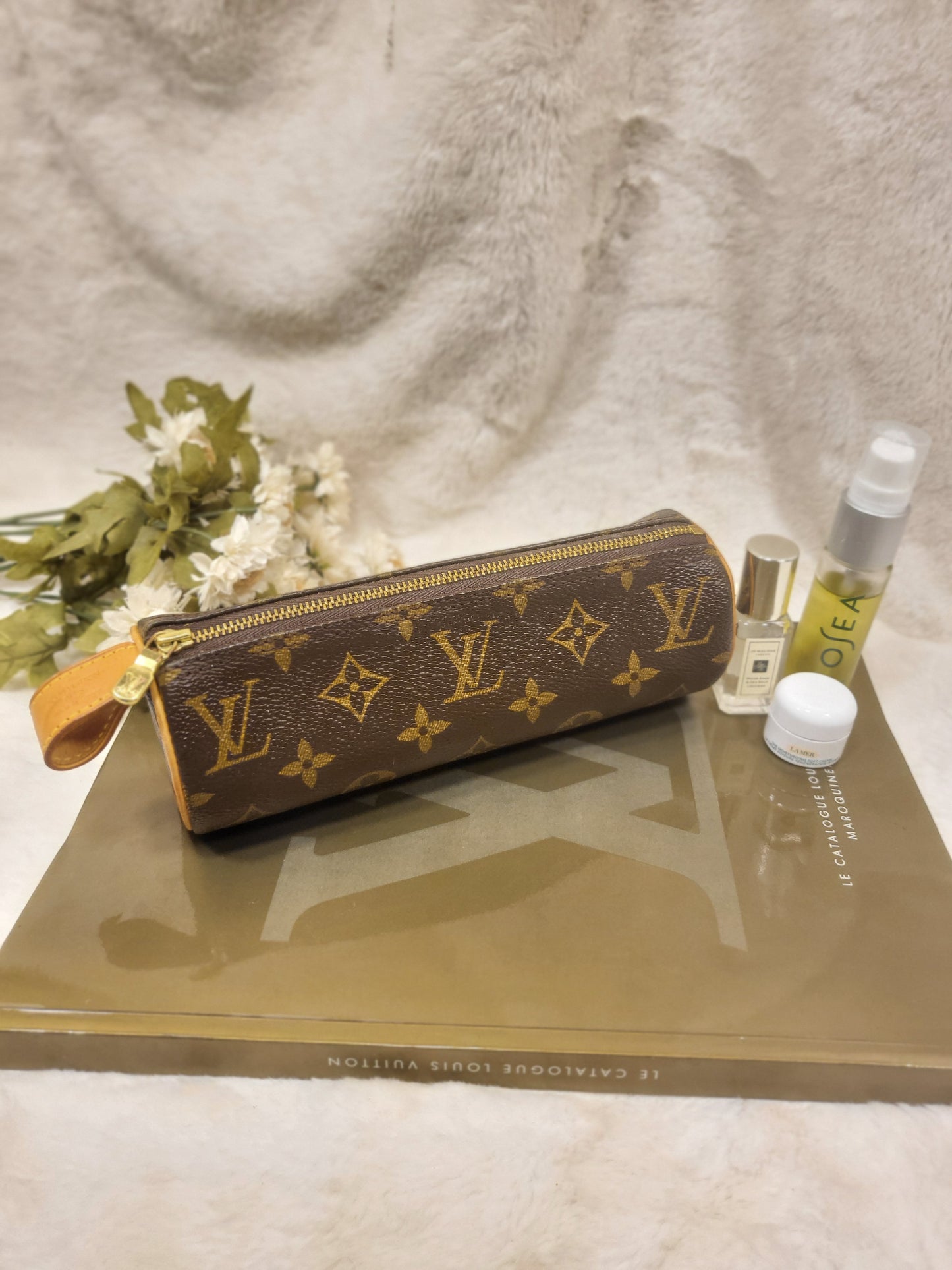 Authentic pre-owned Louis Vuitton Trousse Ronde makeup case