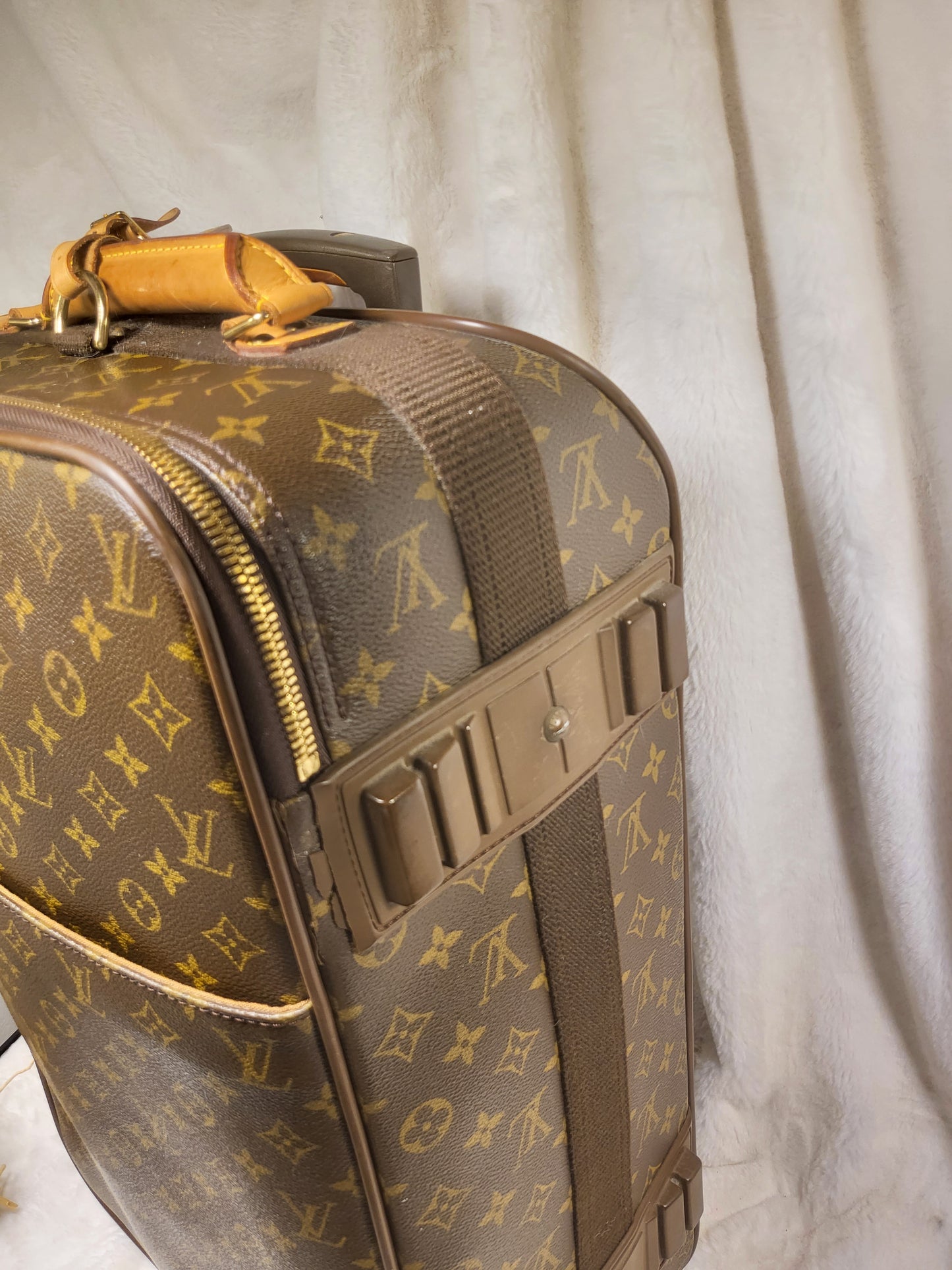 Authentic pre-owned Louis Vuitton Pegase 55 suitcase carry on