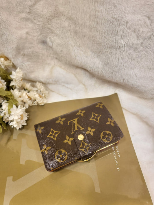 Louis Vuitton Monogram Kisslock Wallet Pre owned, in