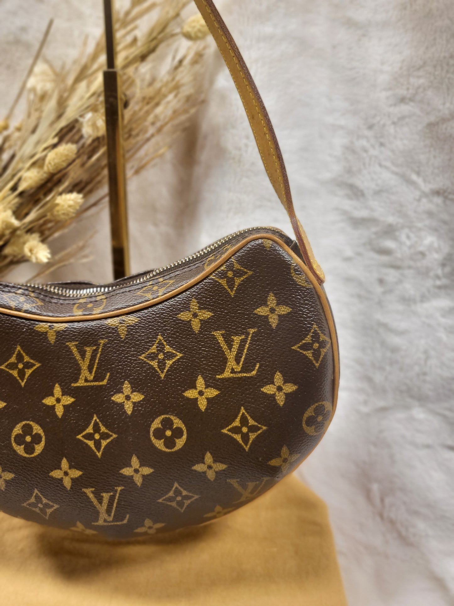 Authentic pre-owned Louis Vuitton Croissant pm