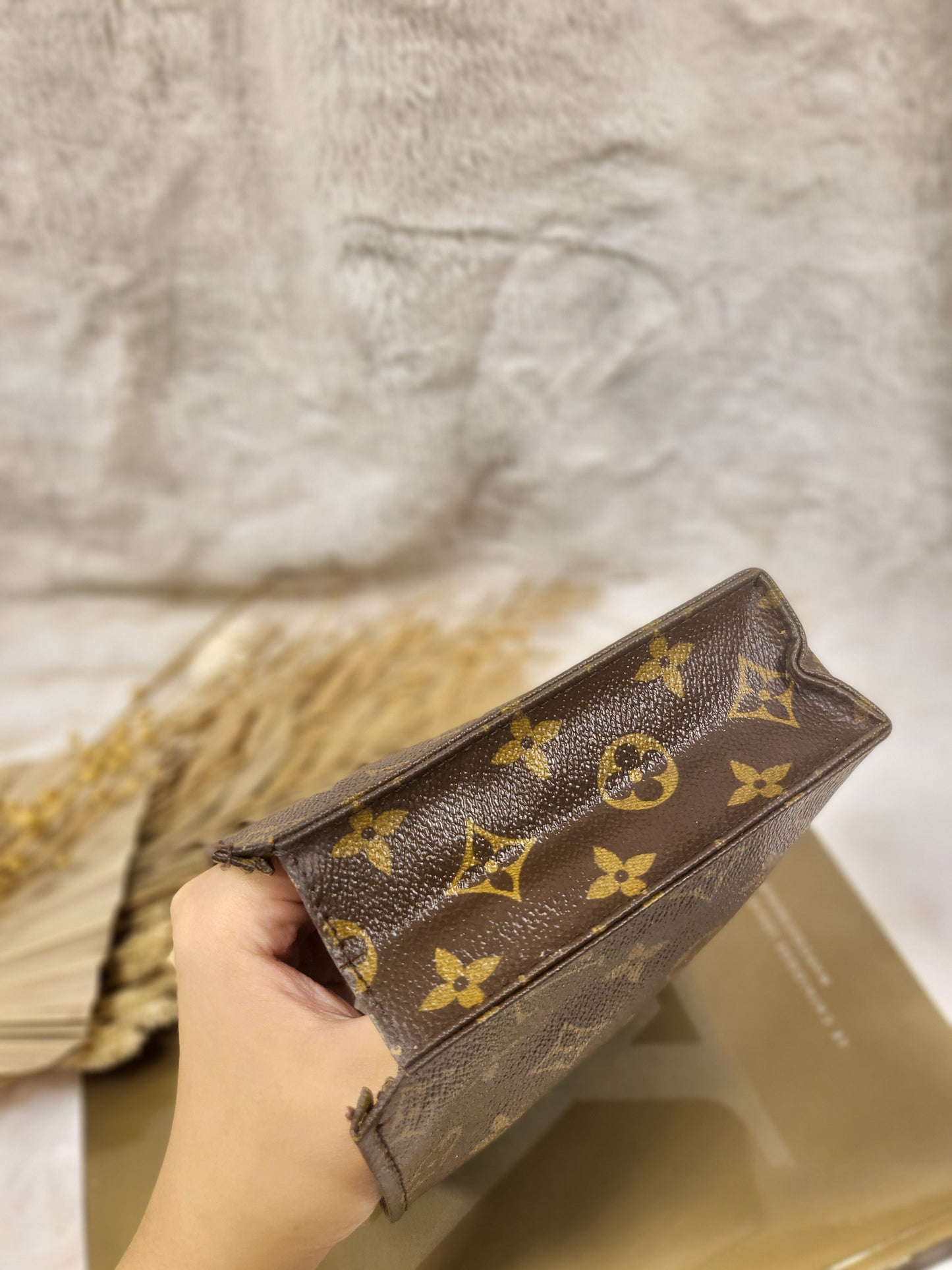 Authentic pre-owned Louis Vuitton toiletry 19 make up bag