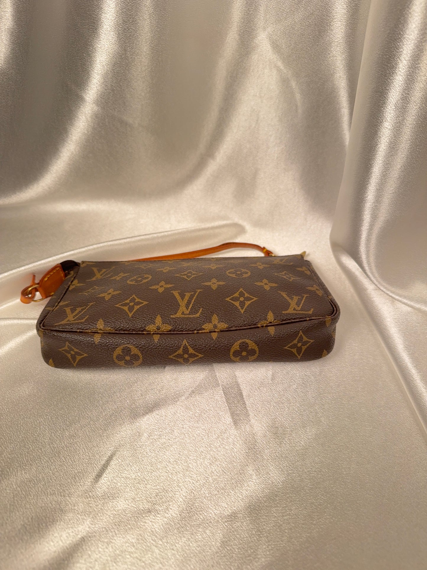 Louis Vuitton Pochette Accessories