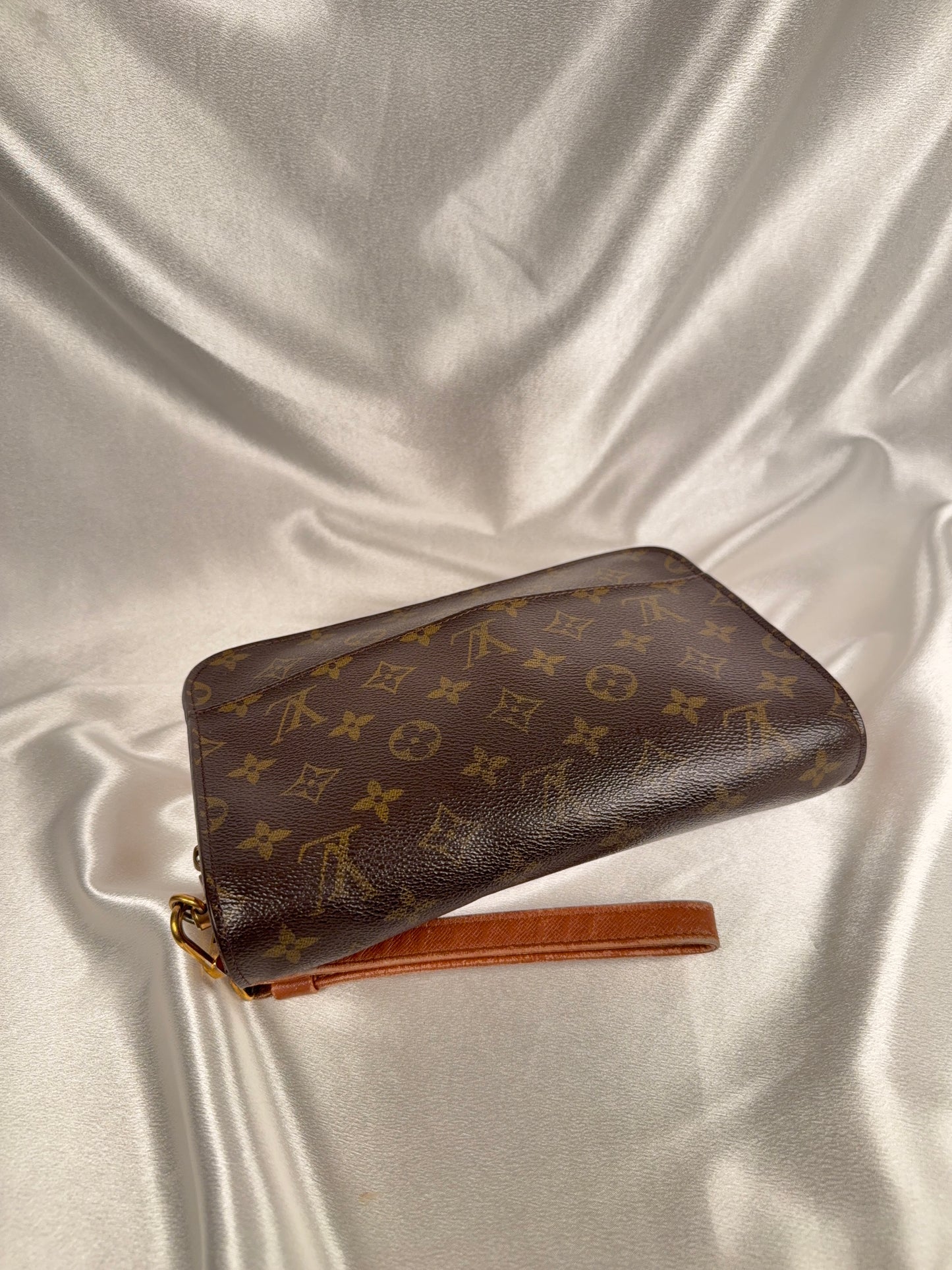 Louis Vuitton Orsay monogram clutch
