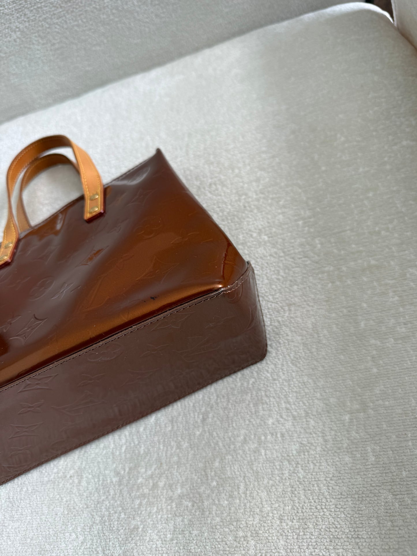 Louis Vuitton Reade pm vernis bag