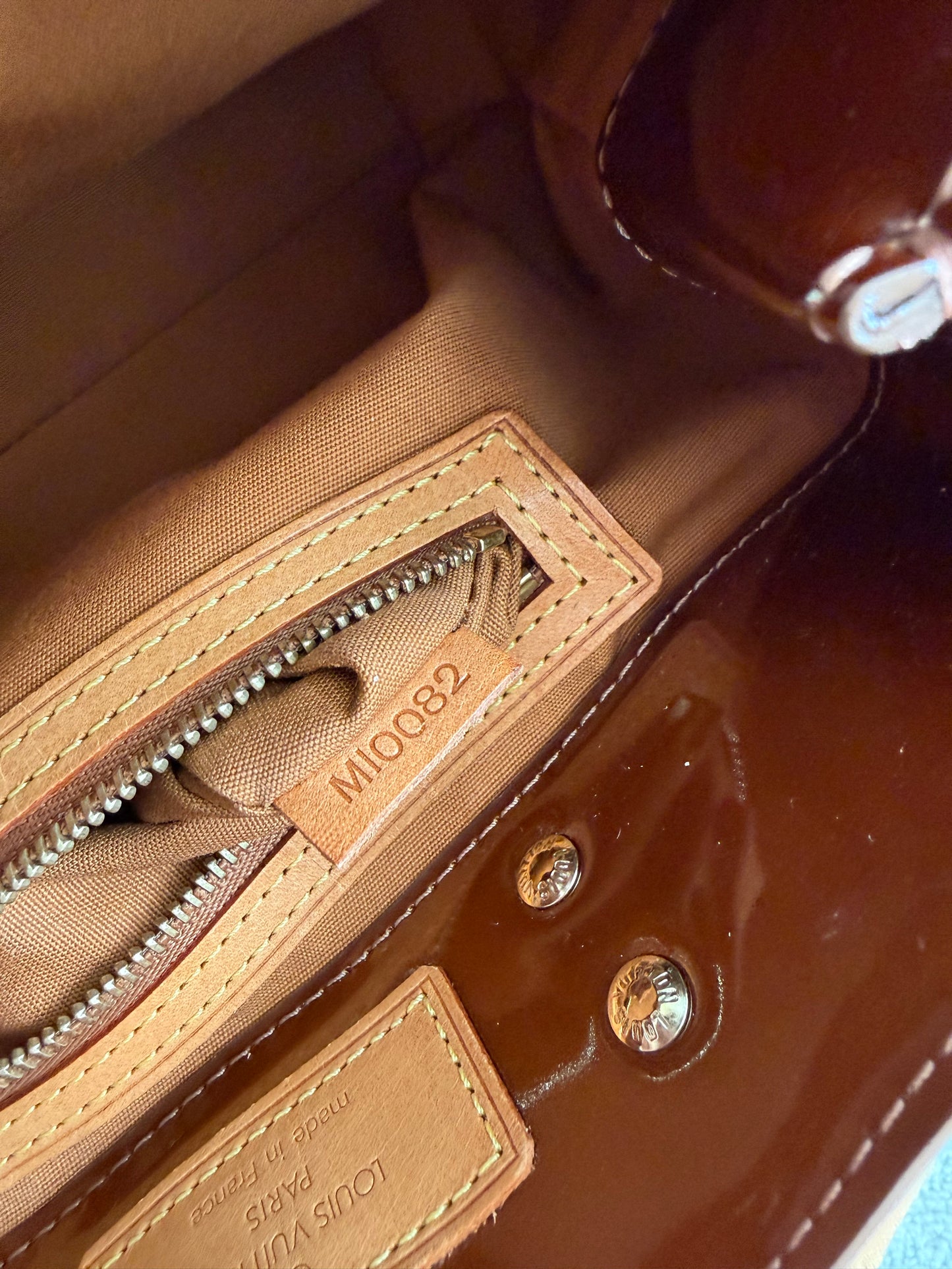 Louis Vuitton Reade pm vernis bag