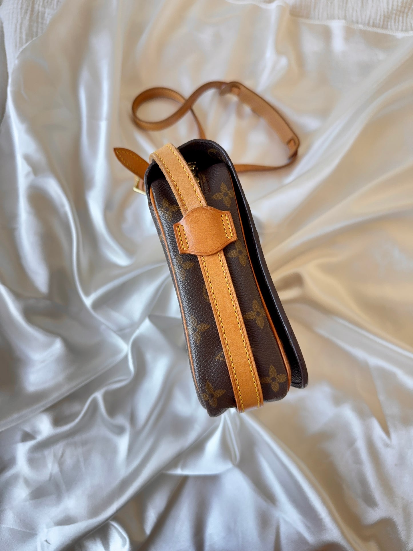 Louis Vuitton Saint Germain 28