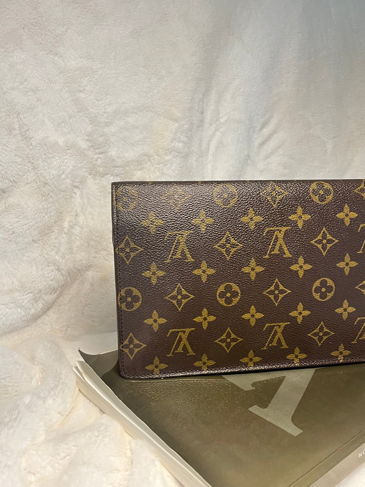 Authentic pre-owned Louis Vuitton chaillot clutch