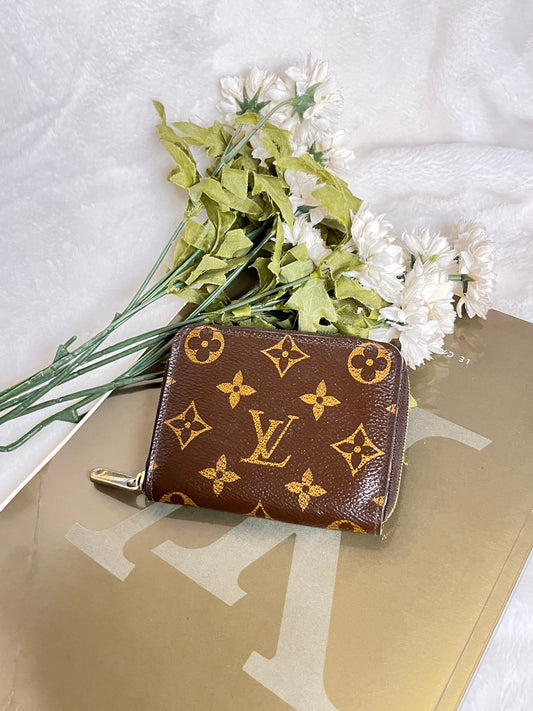 Authentic pre-owned Louis Vuitton mini compact zippy wallet
