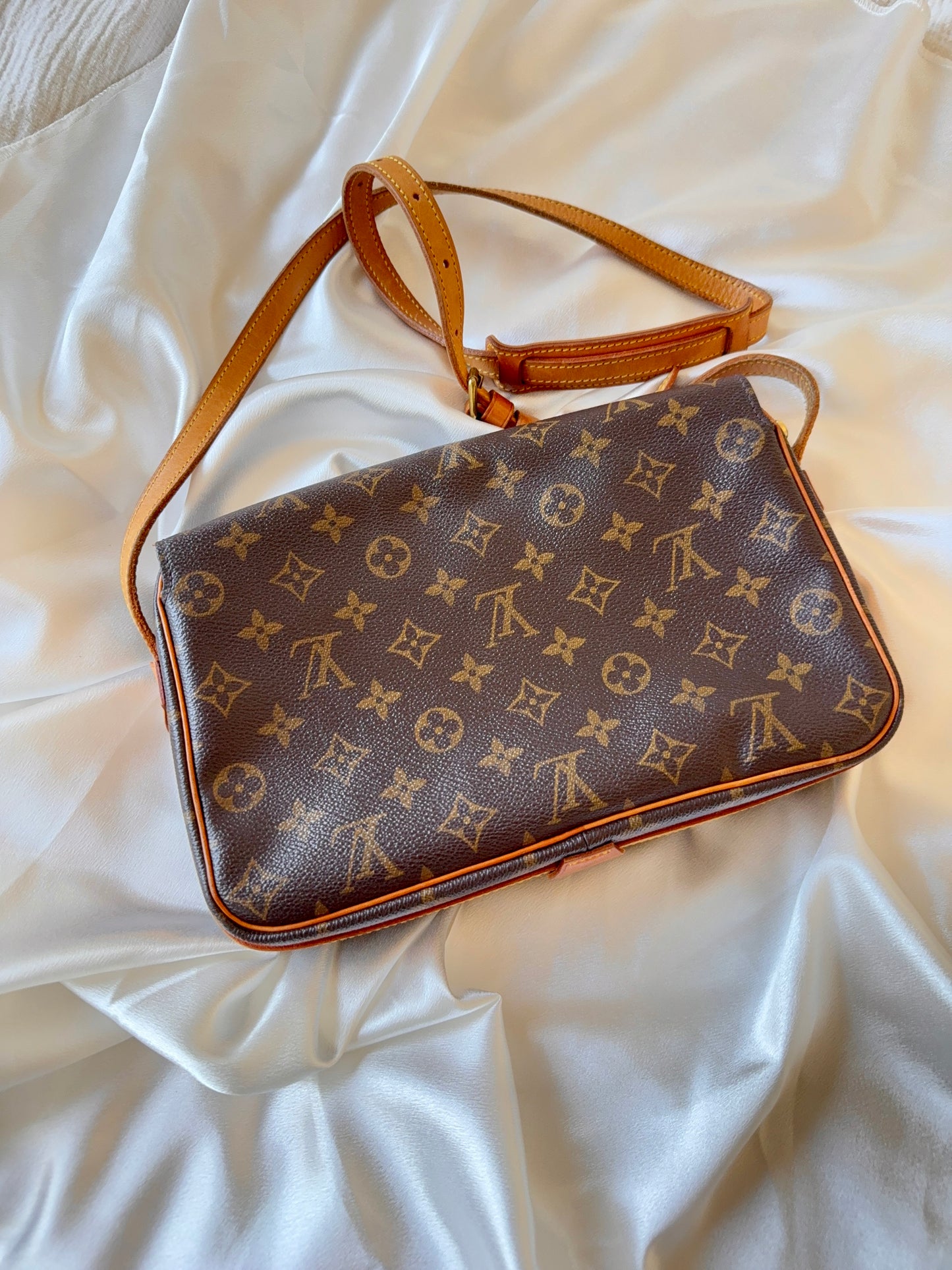 Louis Vuitton Saint Germain 28