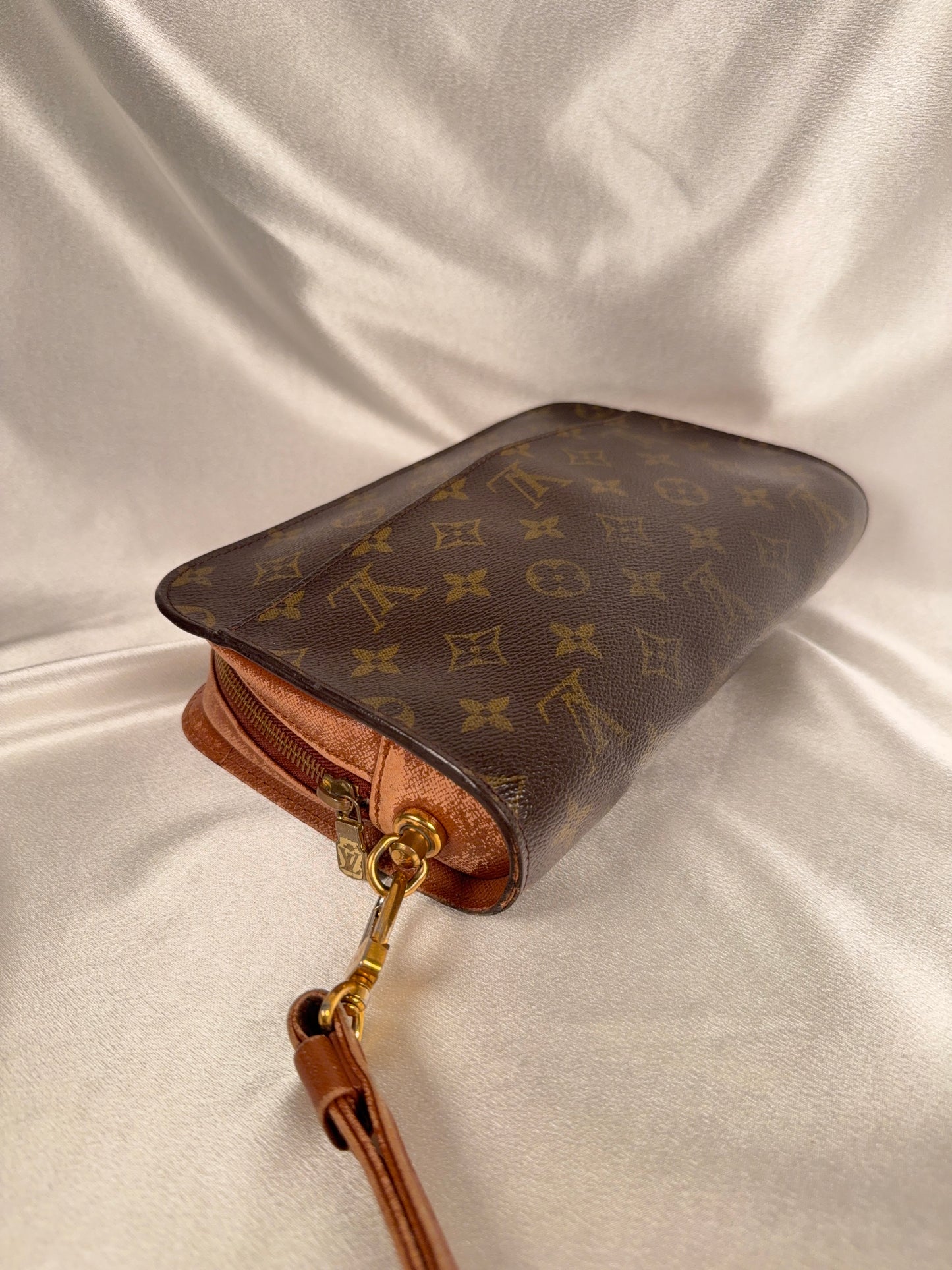Louis Vuitton Orsay monogram clutch