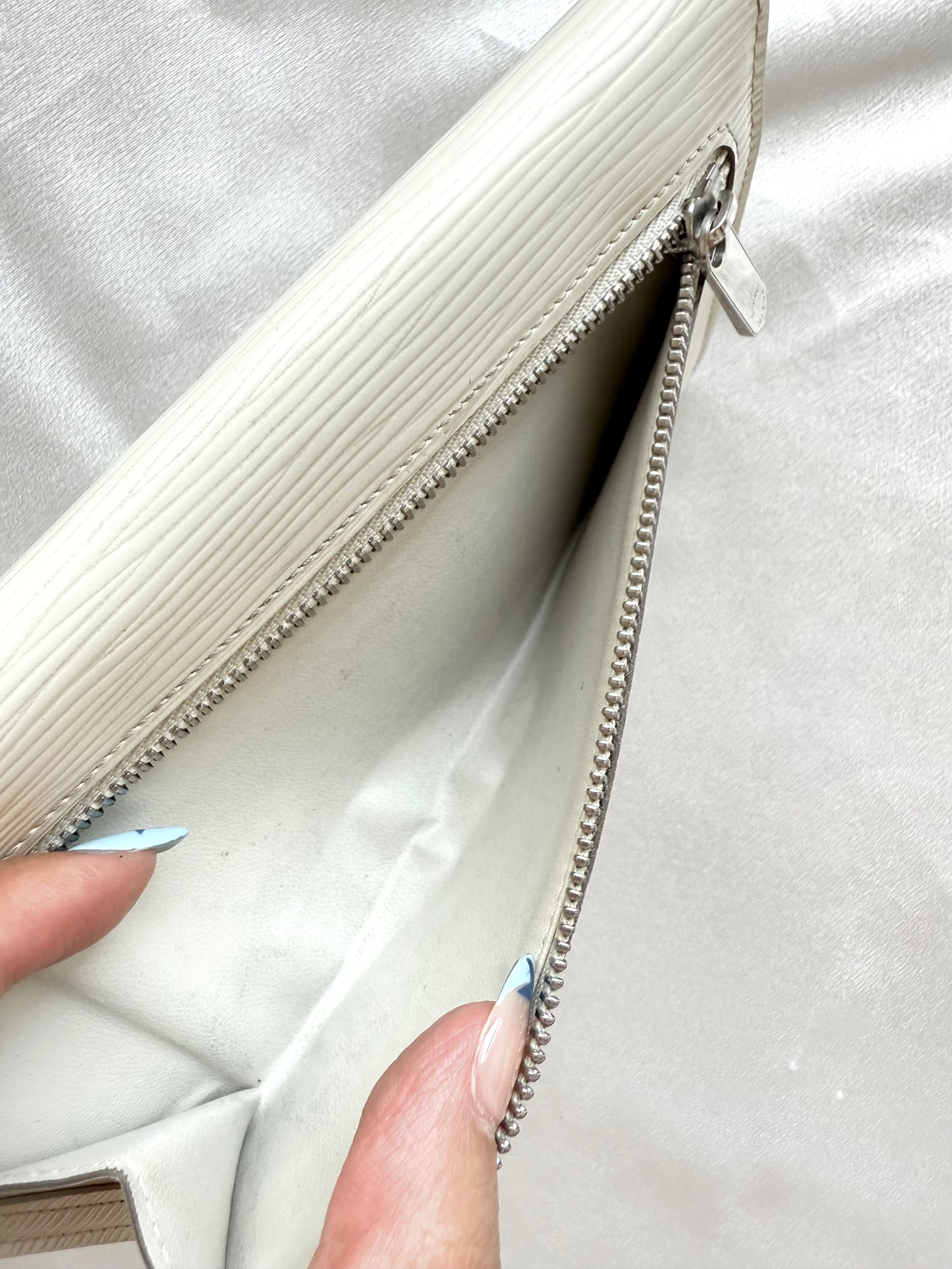 Louis Vuitton Epi Portefeiulle Eugenie Wallet