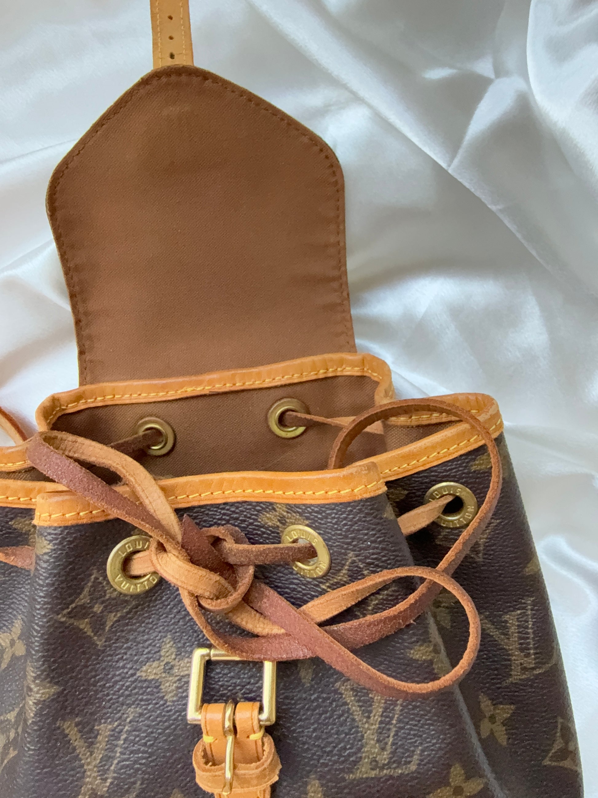 louis vuitton bucket backpack Louis Vuitton Montsouris pm mini backpack
