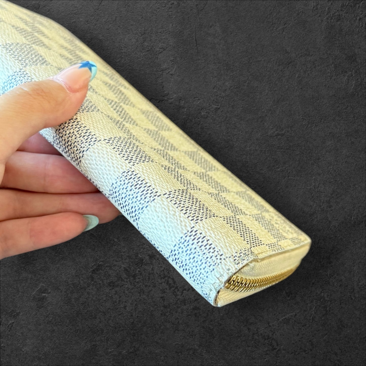 Louis Vuitton Damier Azur Zippy Wallet