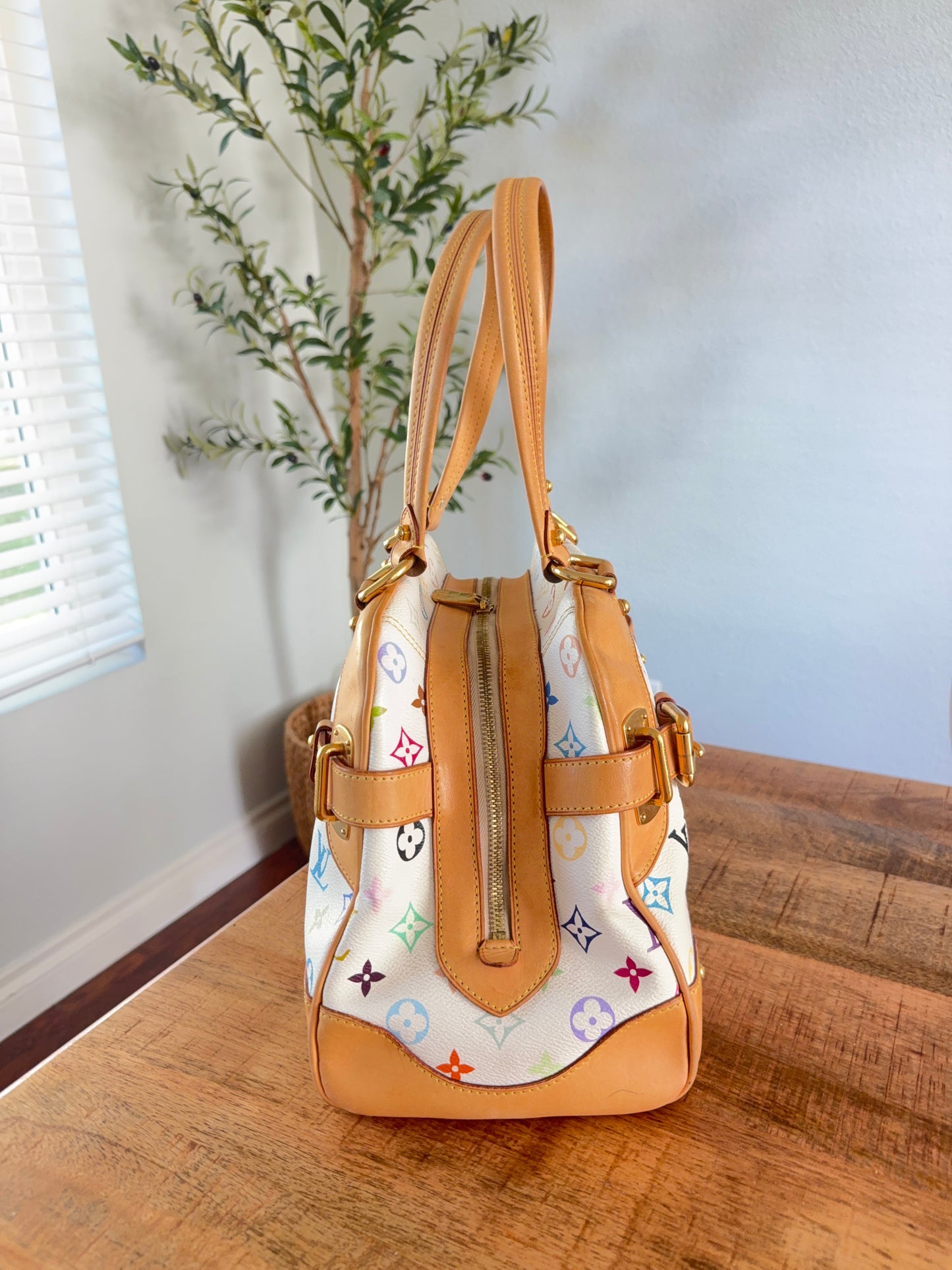 Louis Vuitton Claudia