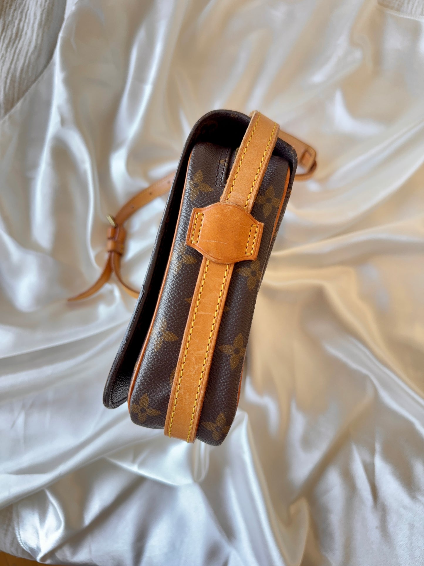 Louis Vuitton Saint Germain 28