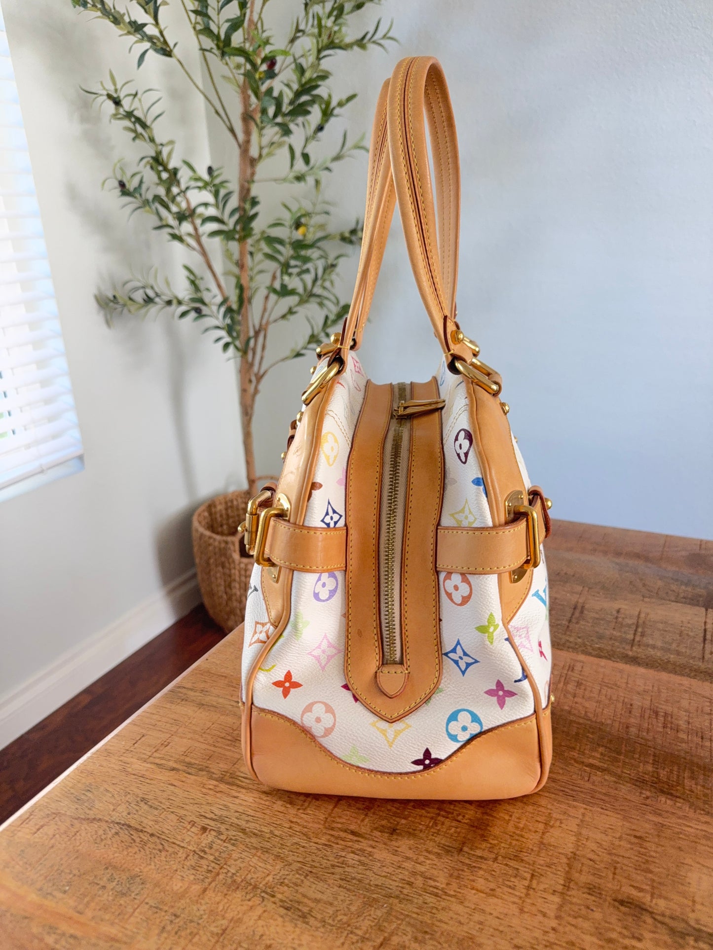 Louis Vuitton Claudia