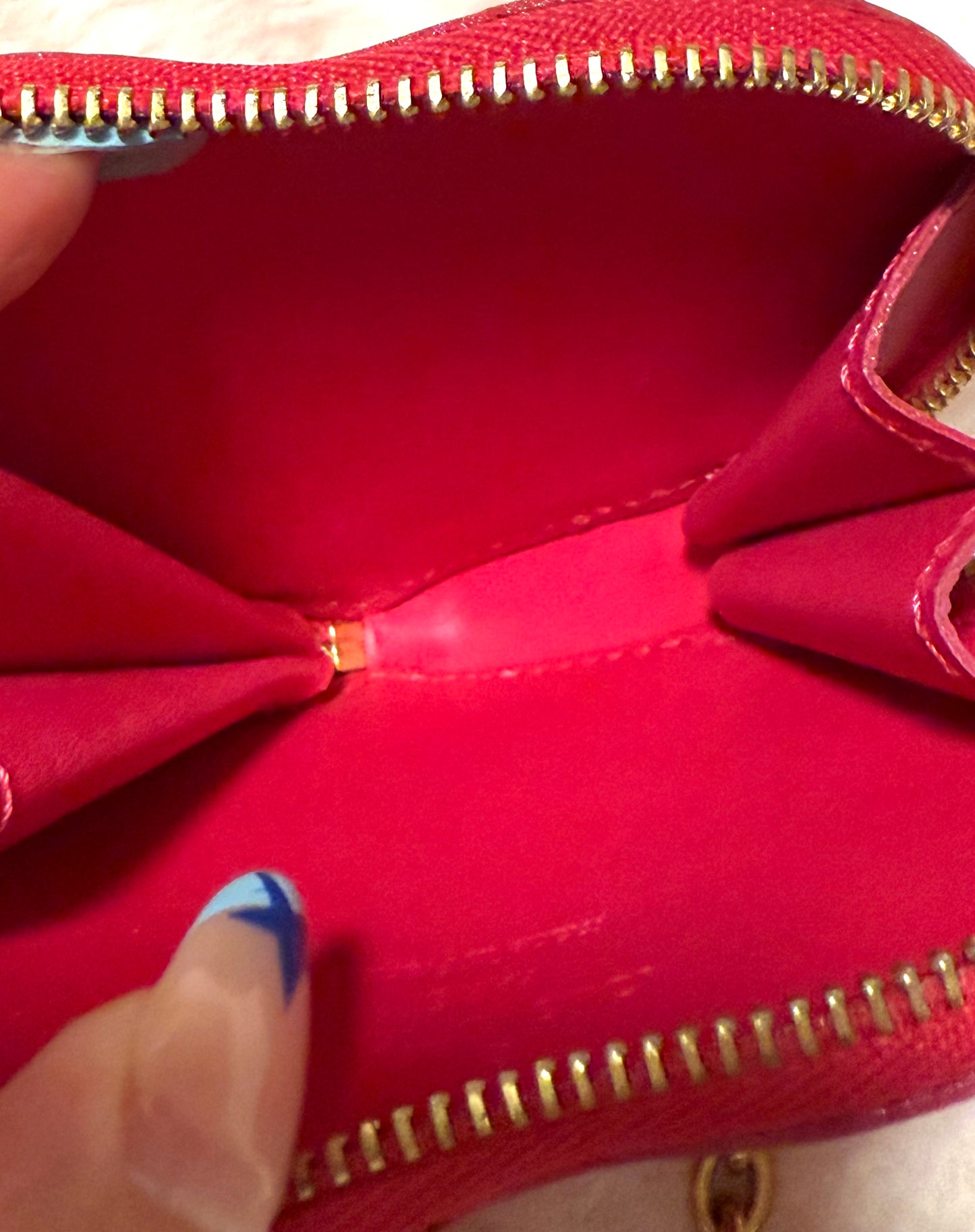 Louis Vuitton Vernis heart coin purse