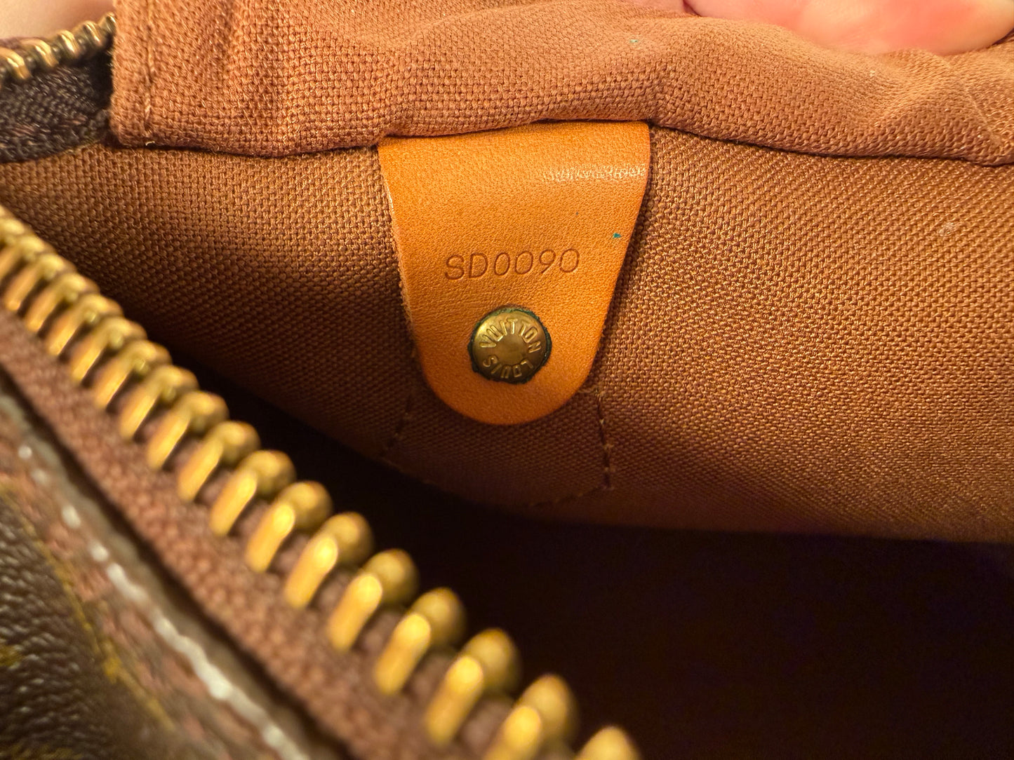 Louis Vuitton speedy 25