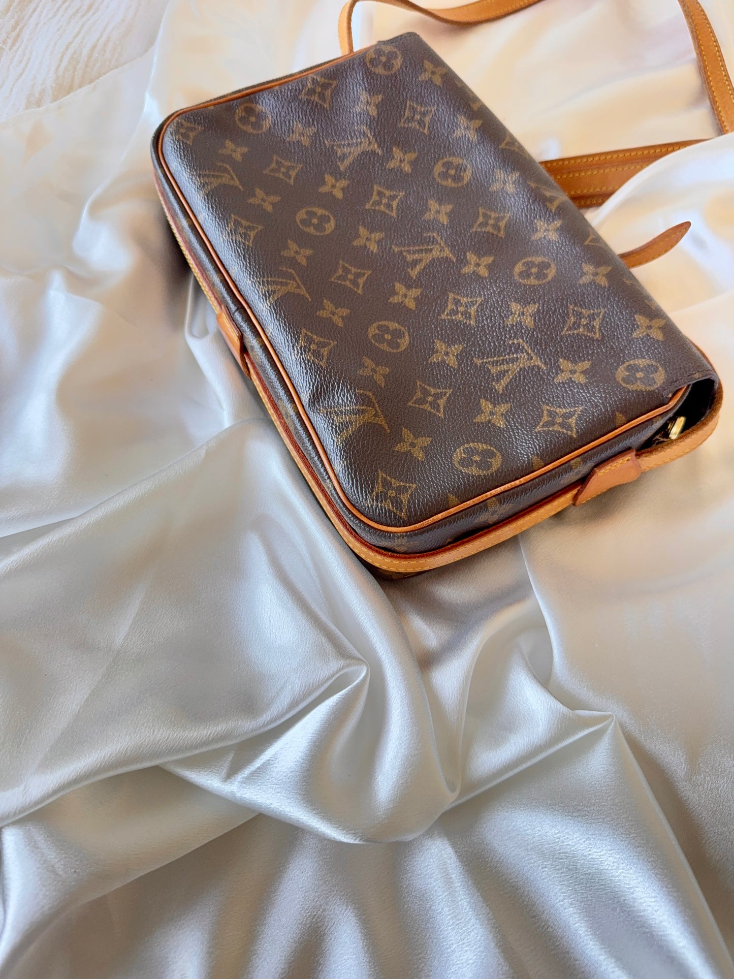Louis Vuitton Saint Germain 28
