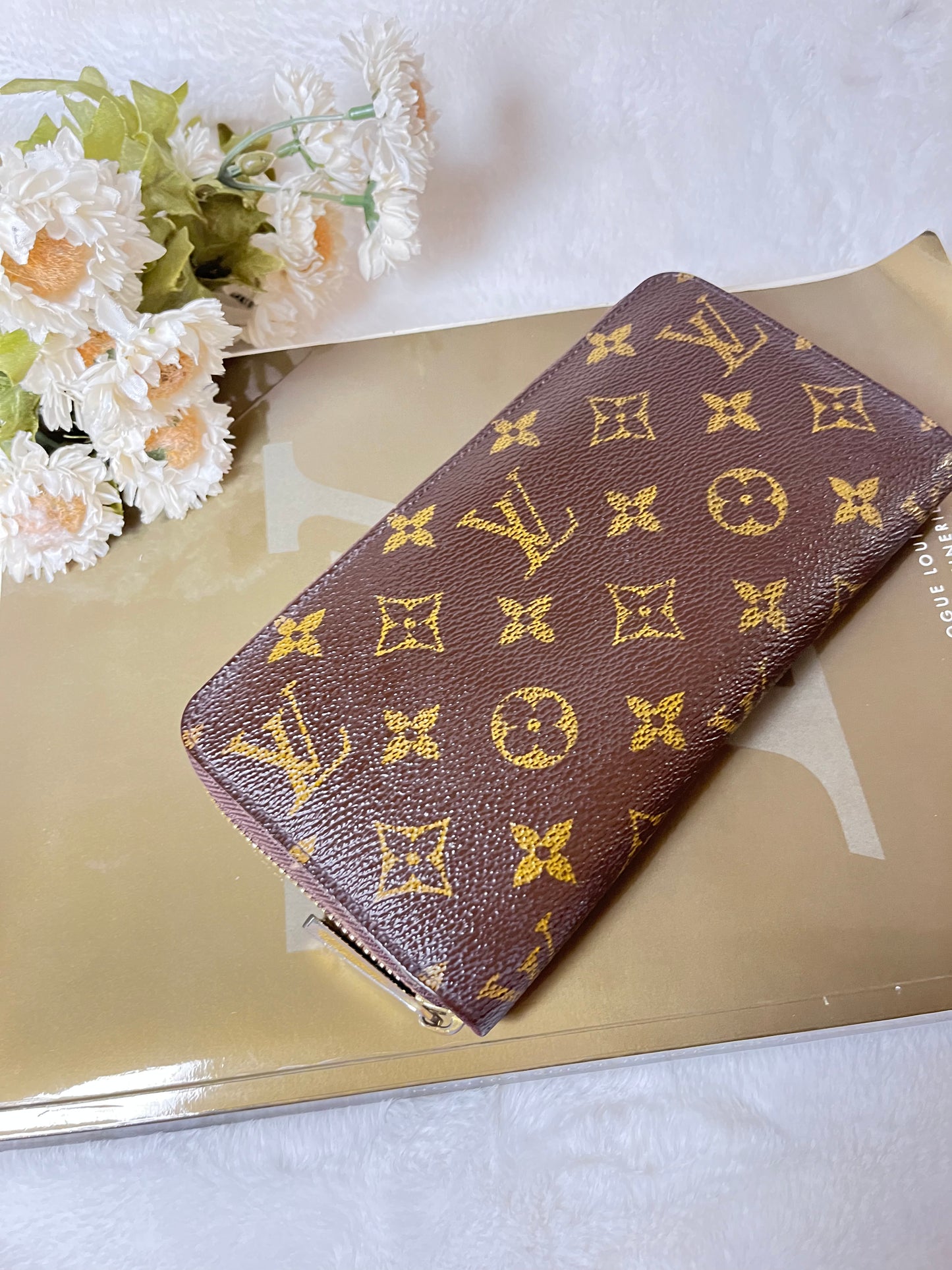 Authentic pre-owned Louis Vuitton zippy compact wallet