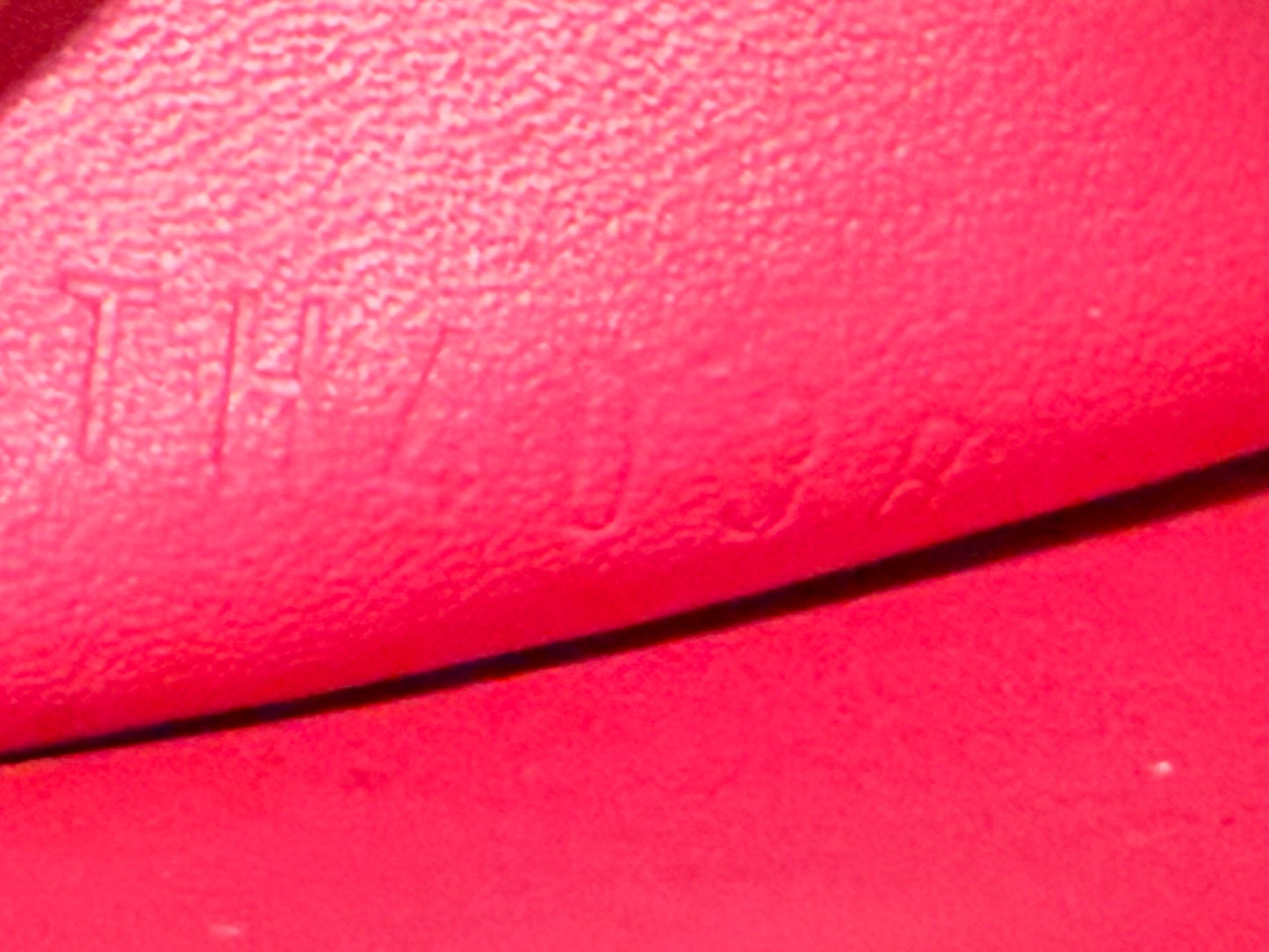 Louis Vuitton Vernis heart coin purse
