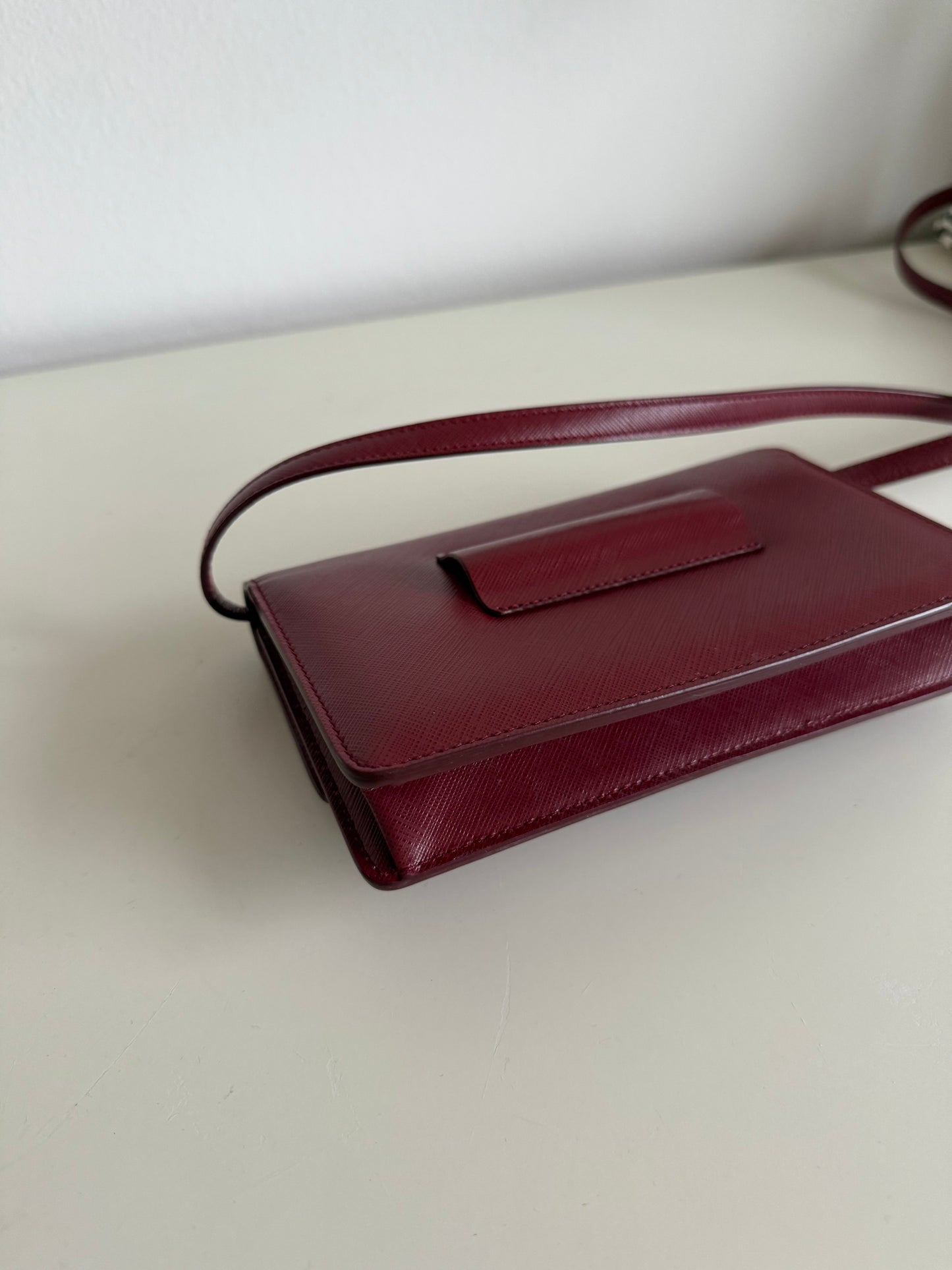 Ferragamo Vara wallet on chain