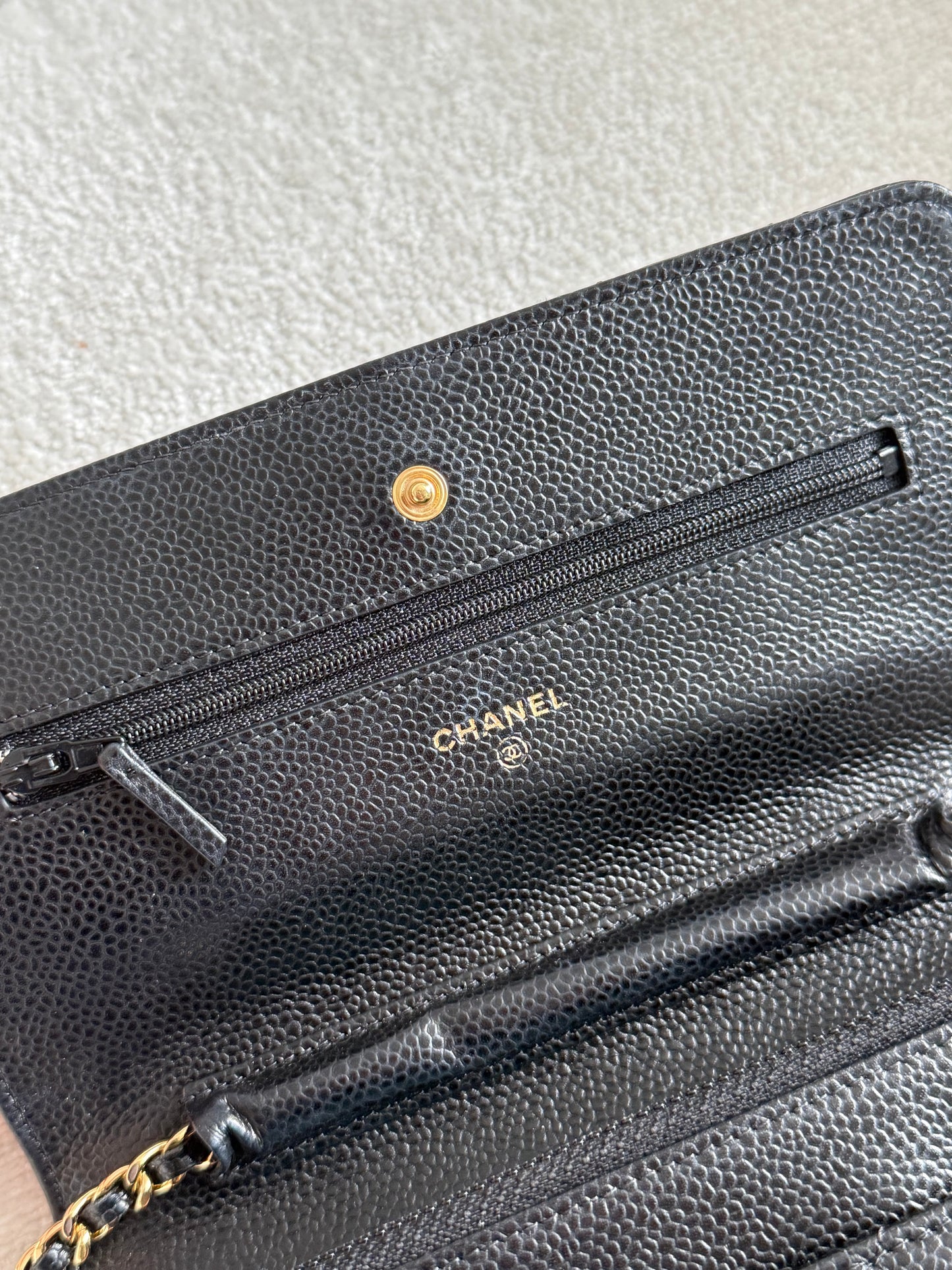 Chanel classic wallet on chain