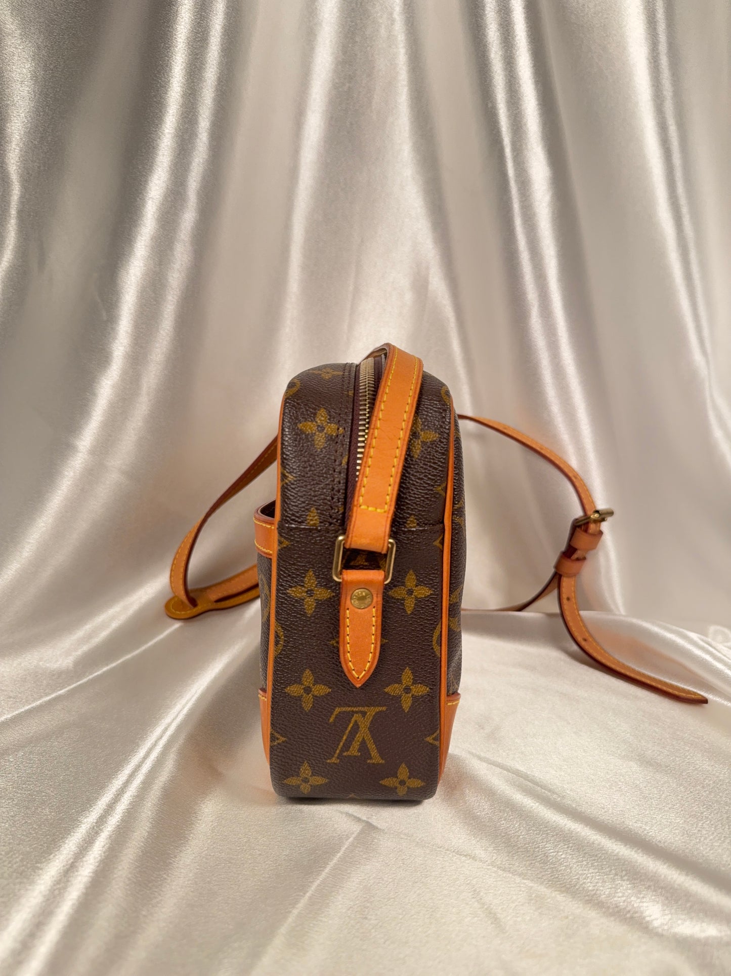 Louis Vuitton Trocadero 30