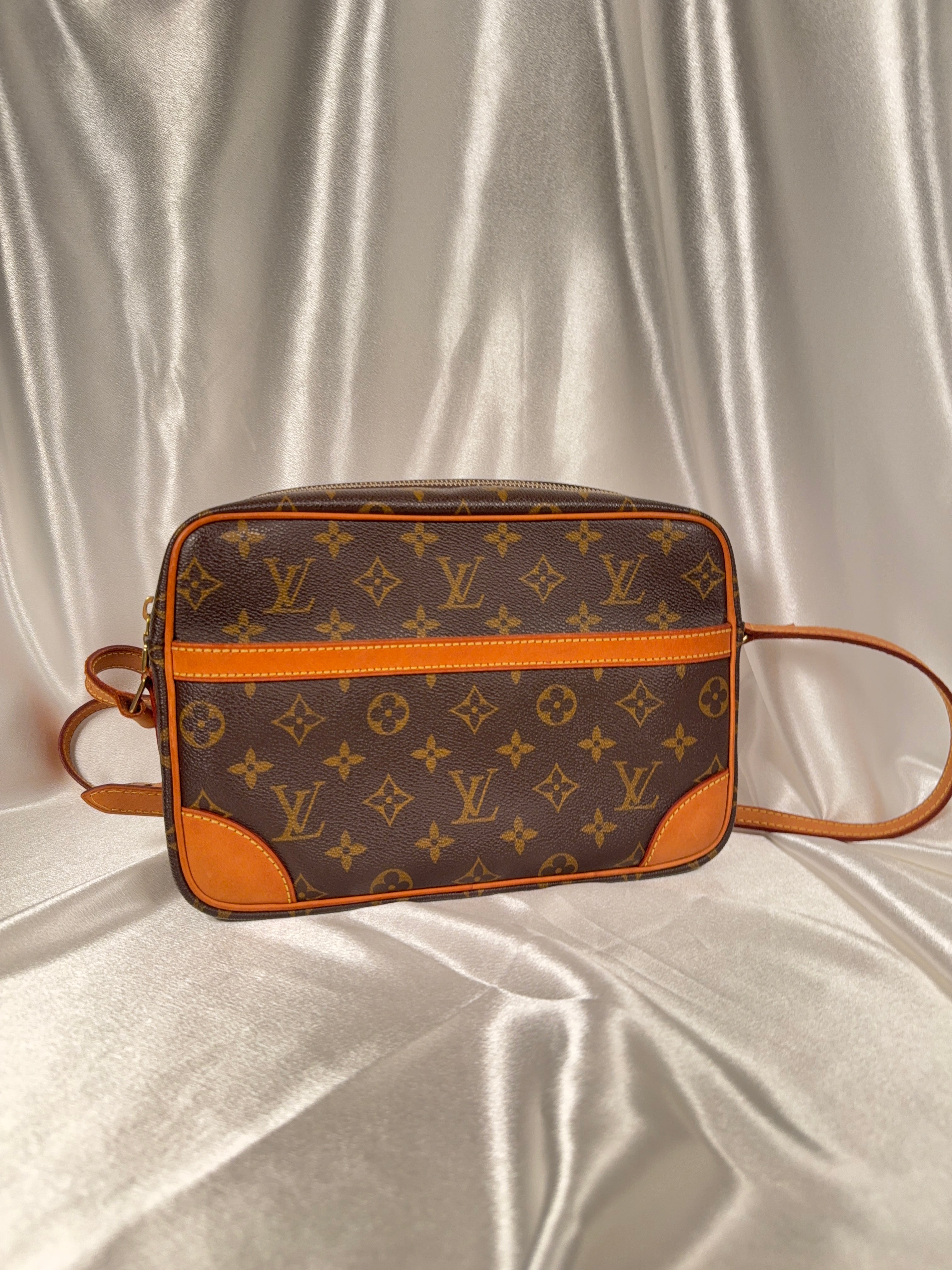 Louis Vuitton Trocadero 30 – Little Bean Vintage