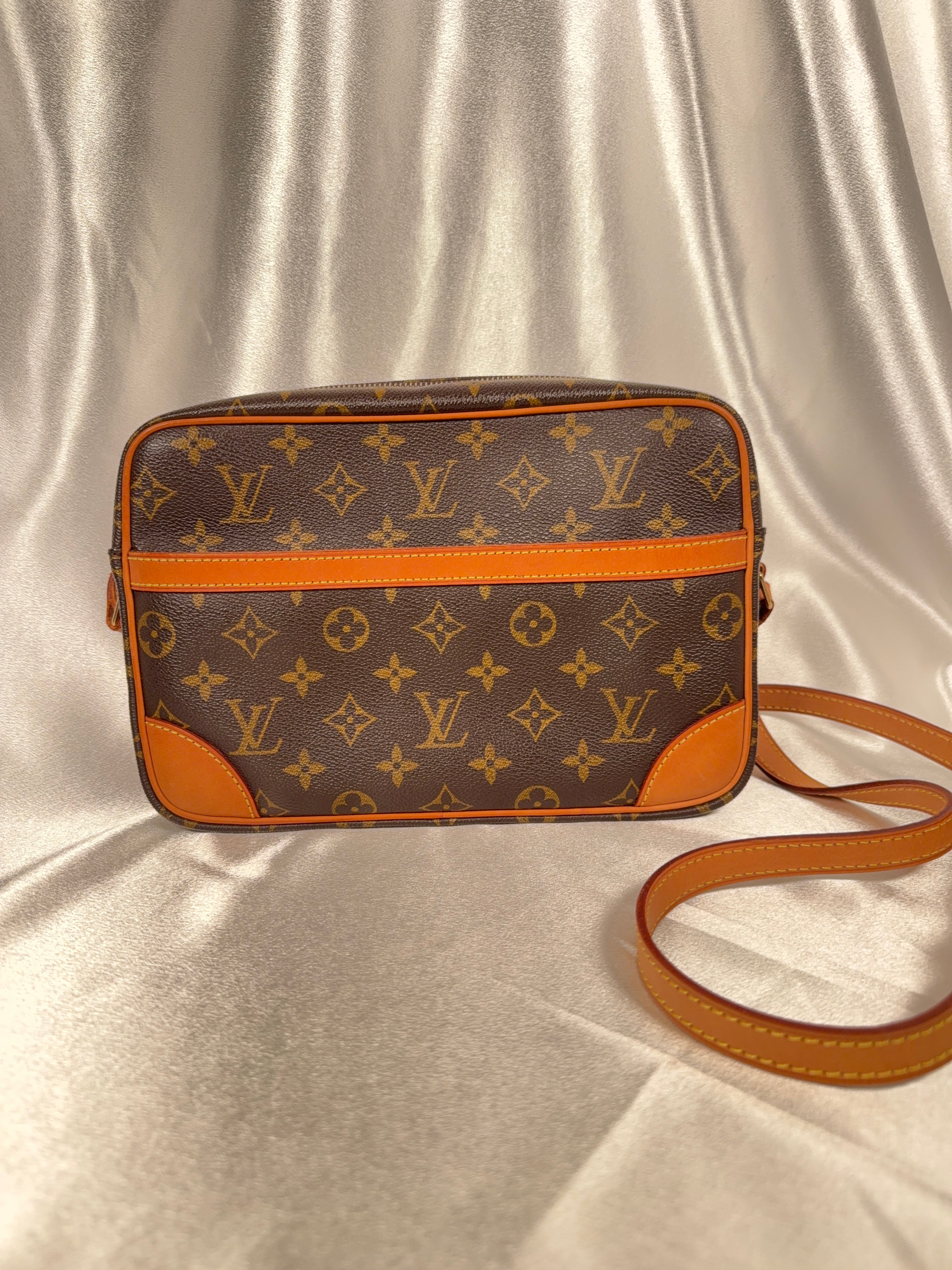 Louis Vuitton Trocadero 30 – Little Bean Vintage