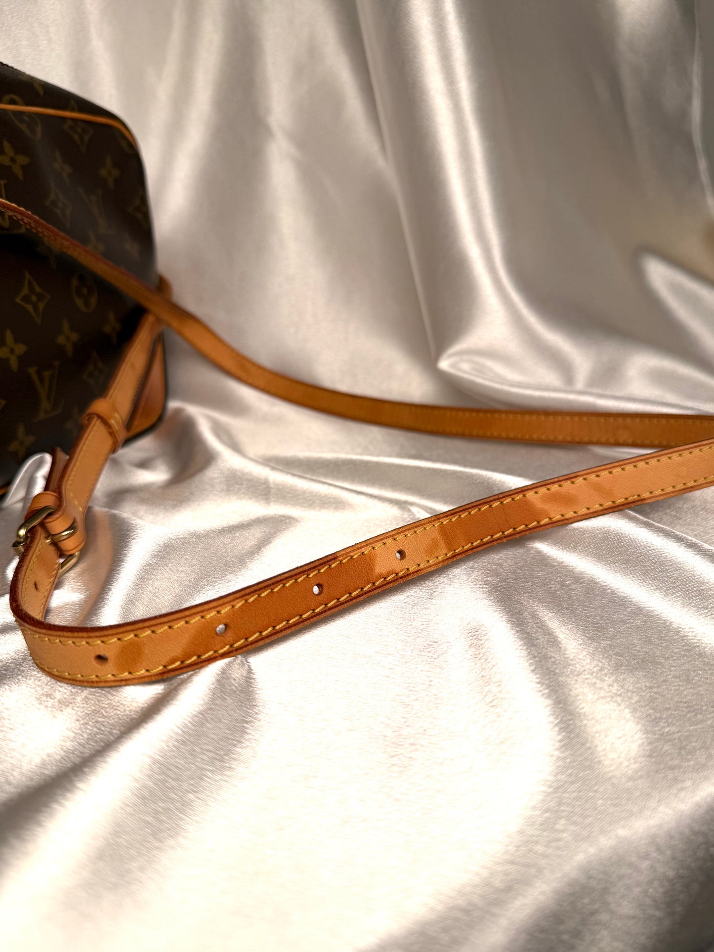 Louis Vuitton Trocadero crosdbody