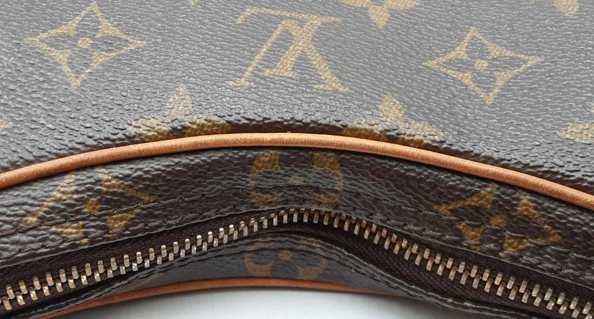 Louis Vuitton Croissant pm